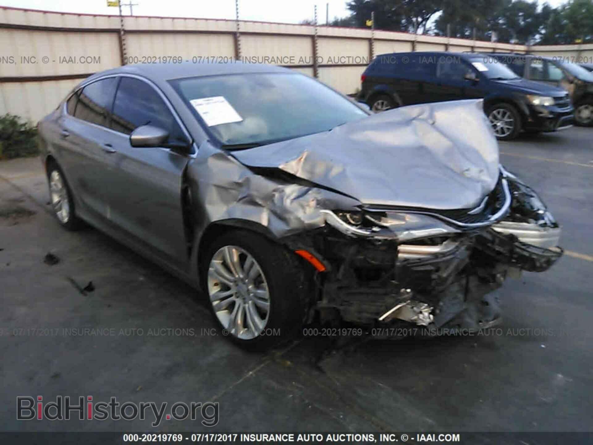 Photo 1C3CCCAB9FN642626 - Chrysler 200 2015