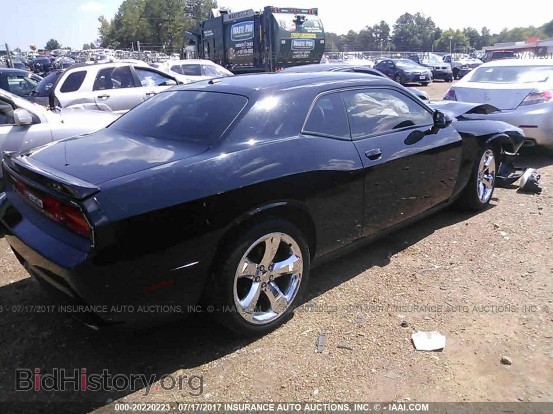 2014 Dodge Challenger - VIN: 2C3CDYAG0EH204414 - Photo 4