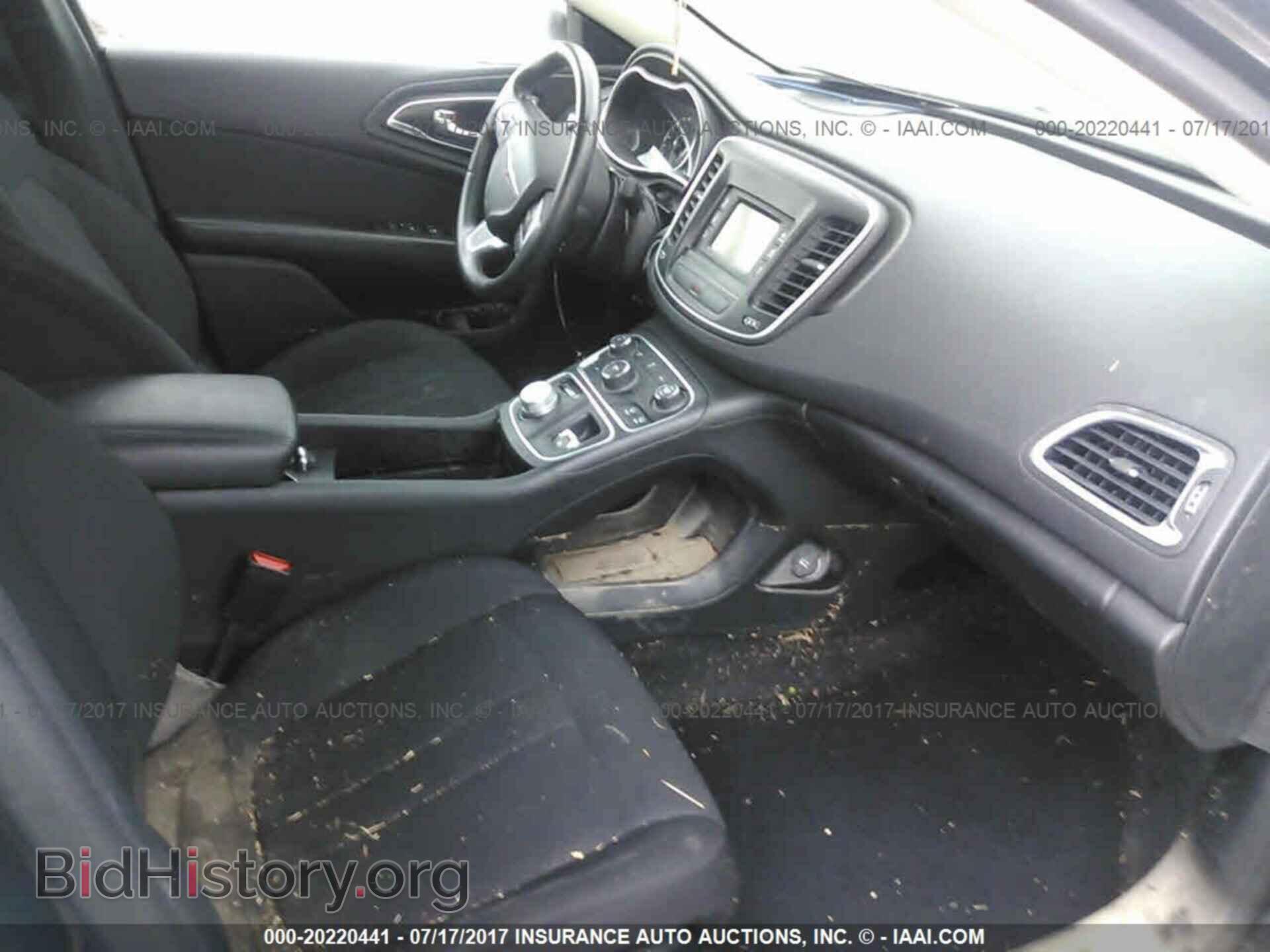 2015 Chrysler 200 - VIN: 1C3CCCAB6FN657259 - Photo 5
