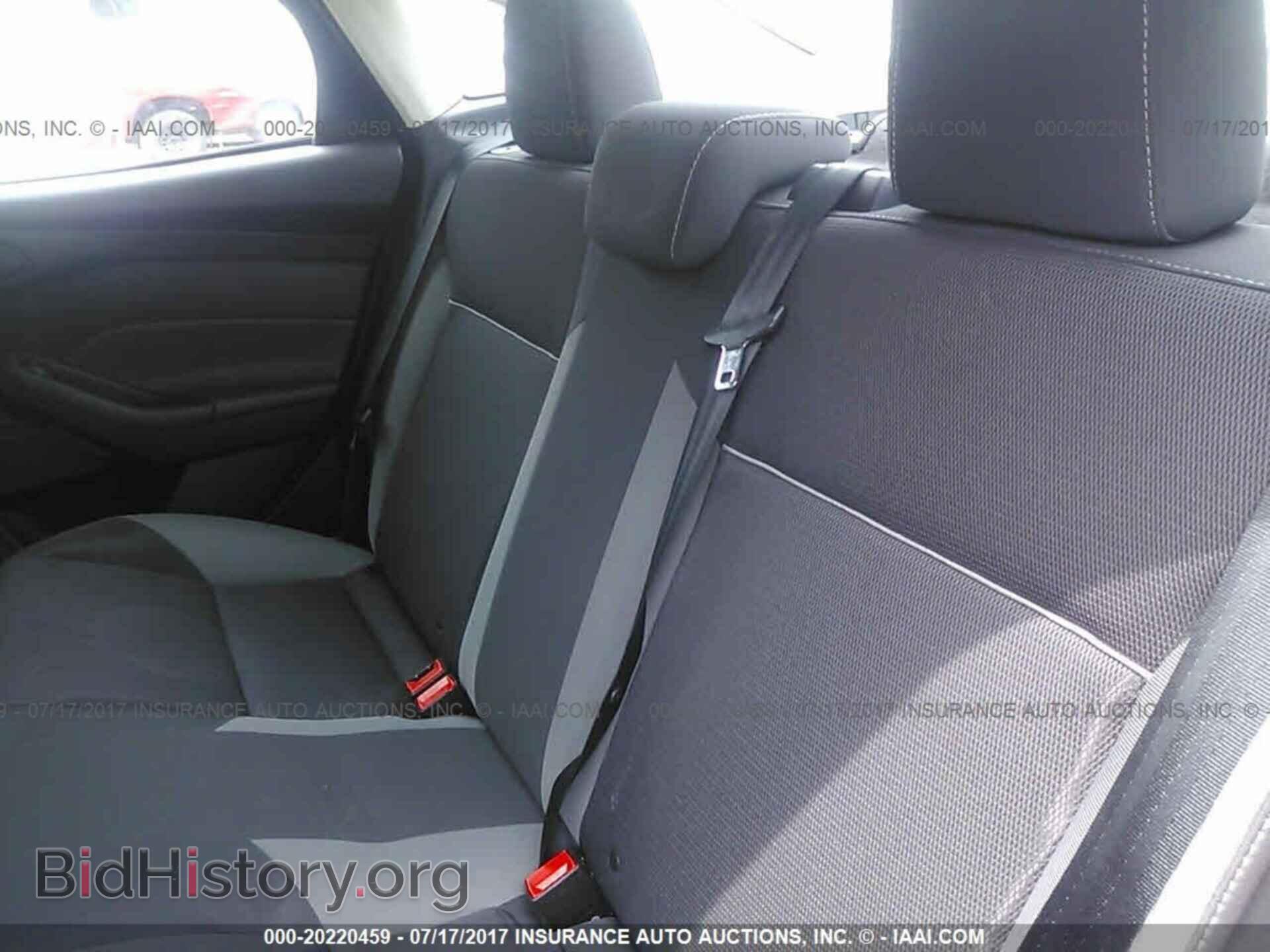 2012 Ford Focus - VIN: 1FAHP3F23CL346500 - Photo 8