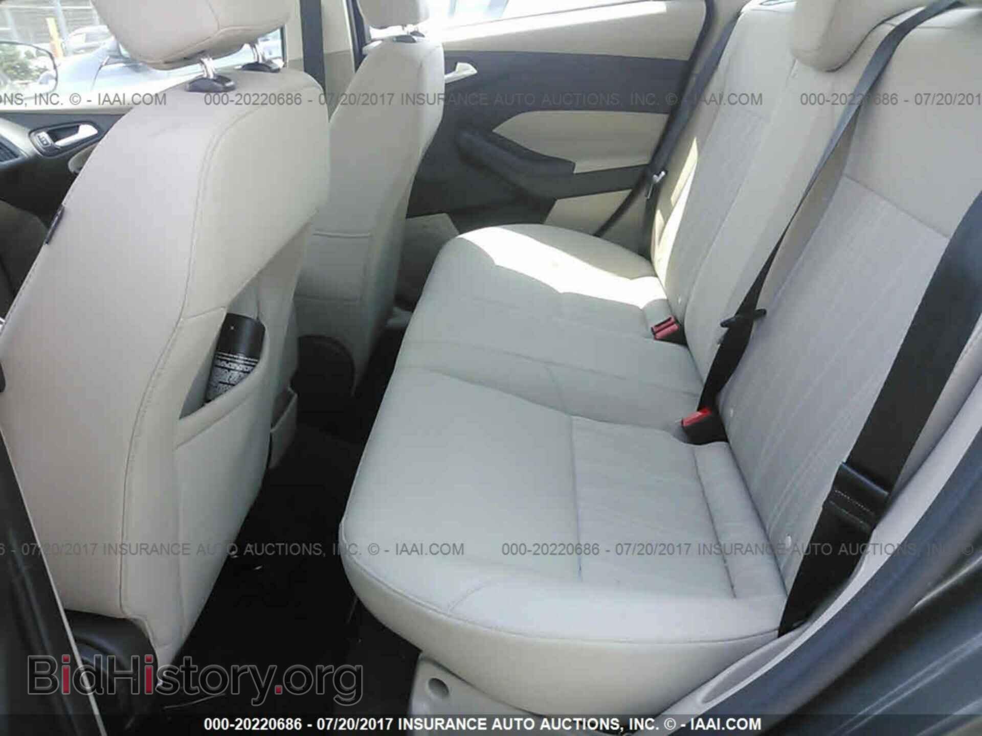 2016 Ford Focus - VIN: 1FADP3F24GL354609 - Фото 8