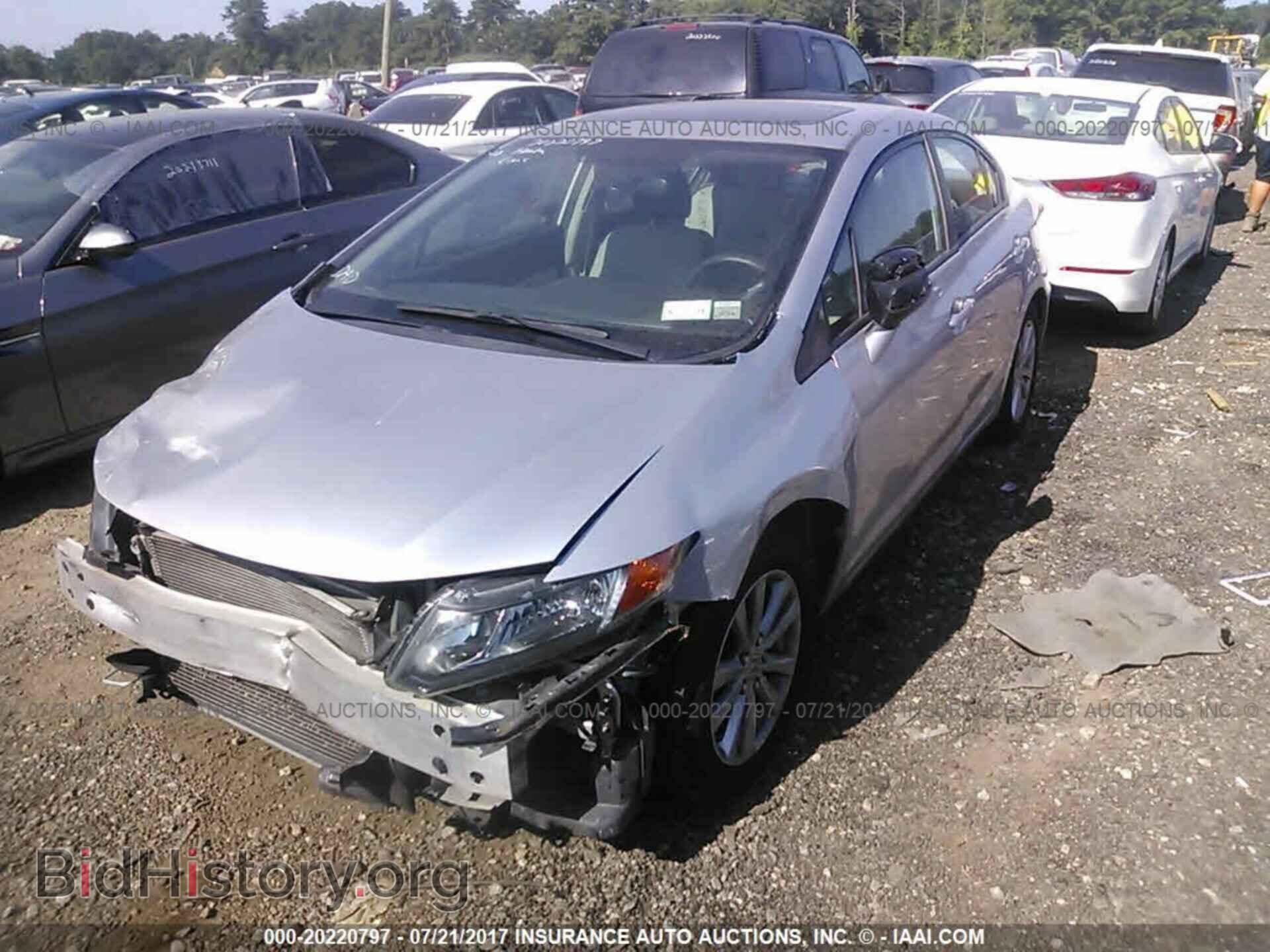 2012 Honda Civic - VIN: 19XFB2F89CE390721 - Photo 2