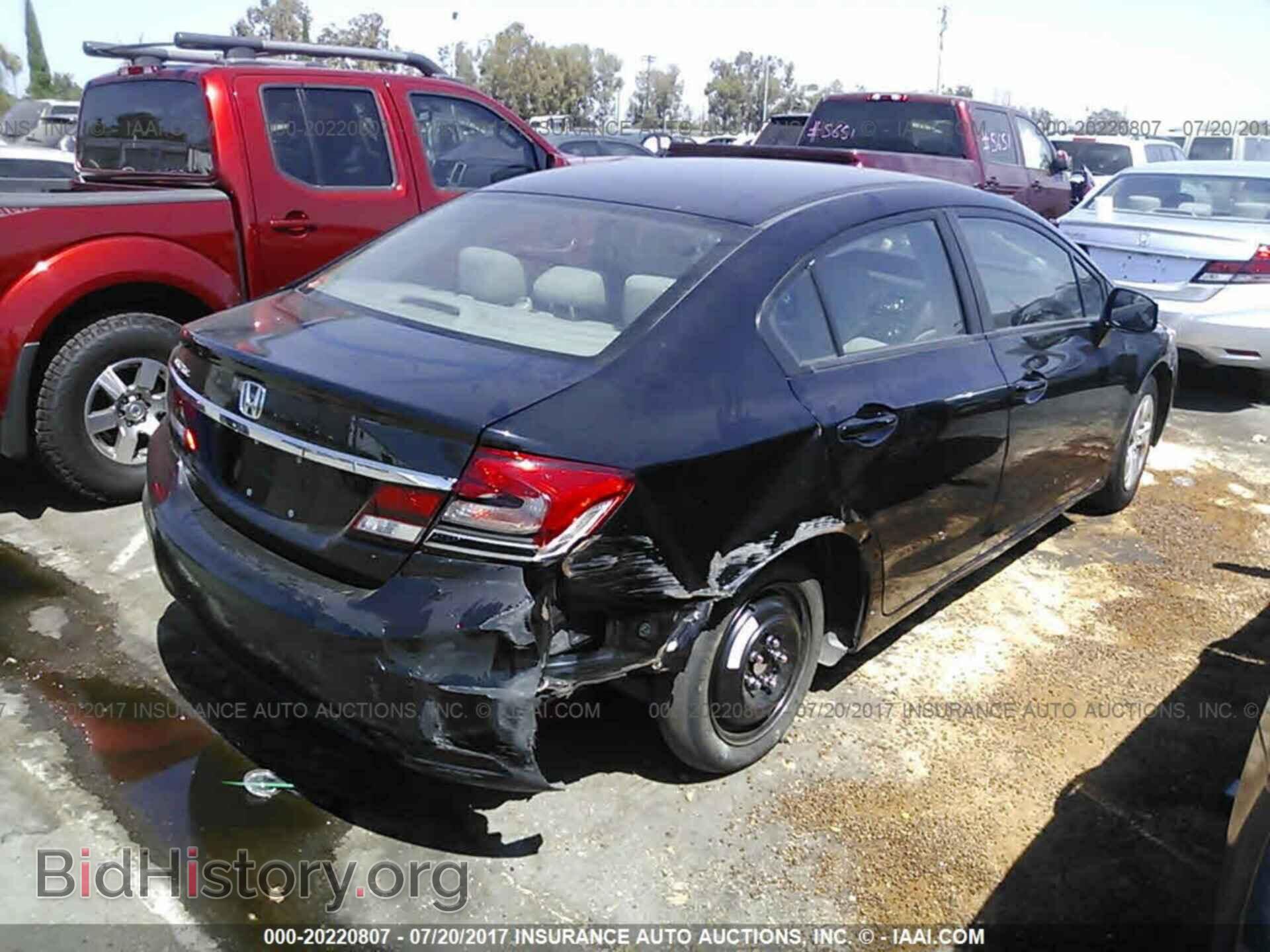 2013 Honda Civic - VIN: 19XFB2F57DE242431 - Photo 4