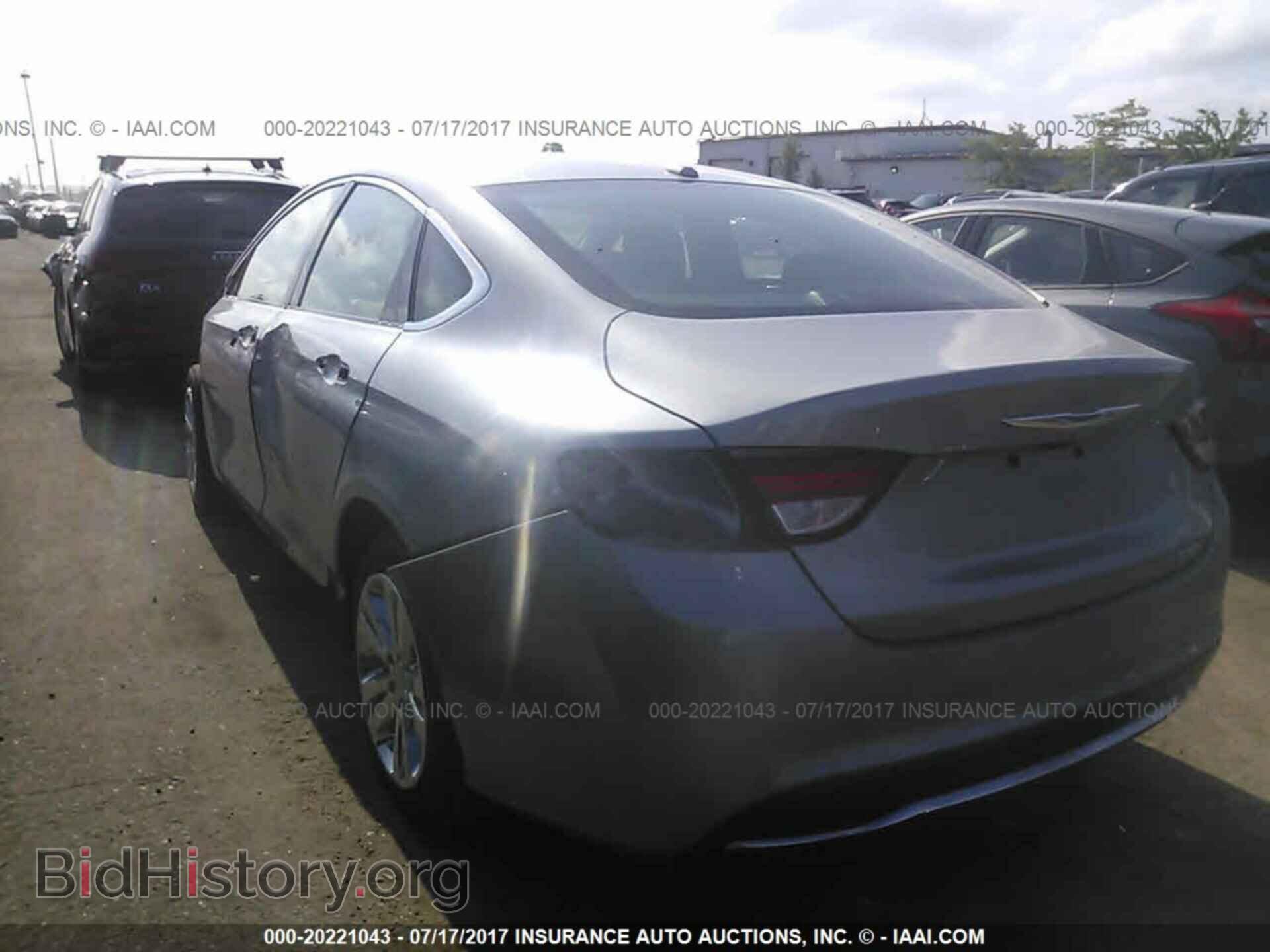 2015 Chrysler 200 - VIN: 1C3CCCAB7FN680467 - Photo 3