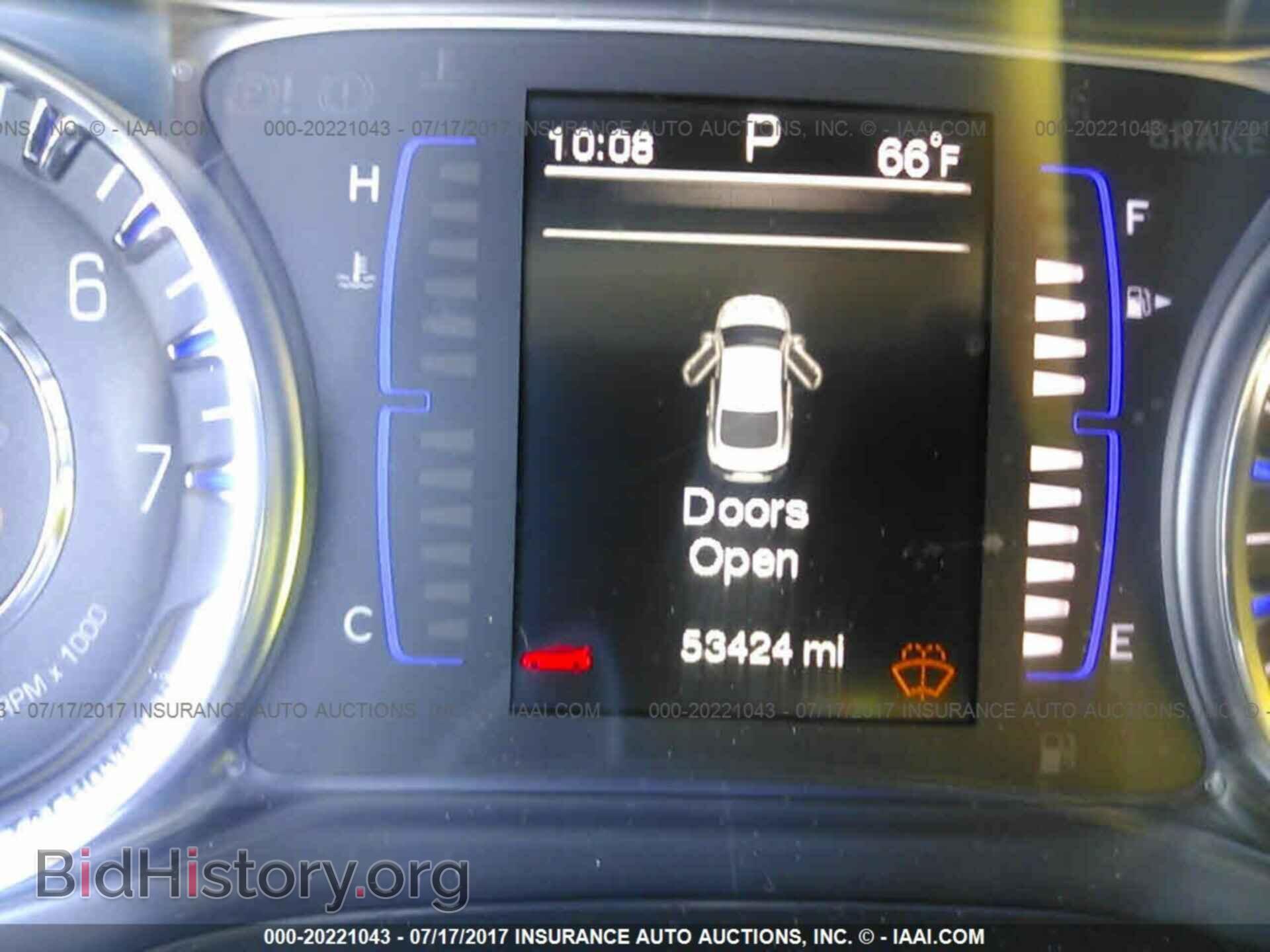 2015 Chrysler 200 - VIN: 1C3CCCAB7FN680467 - Photo 7