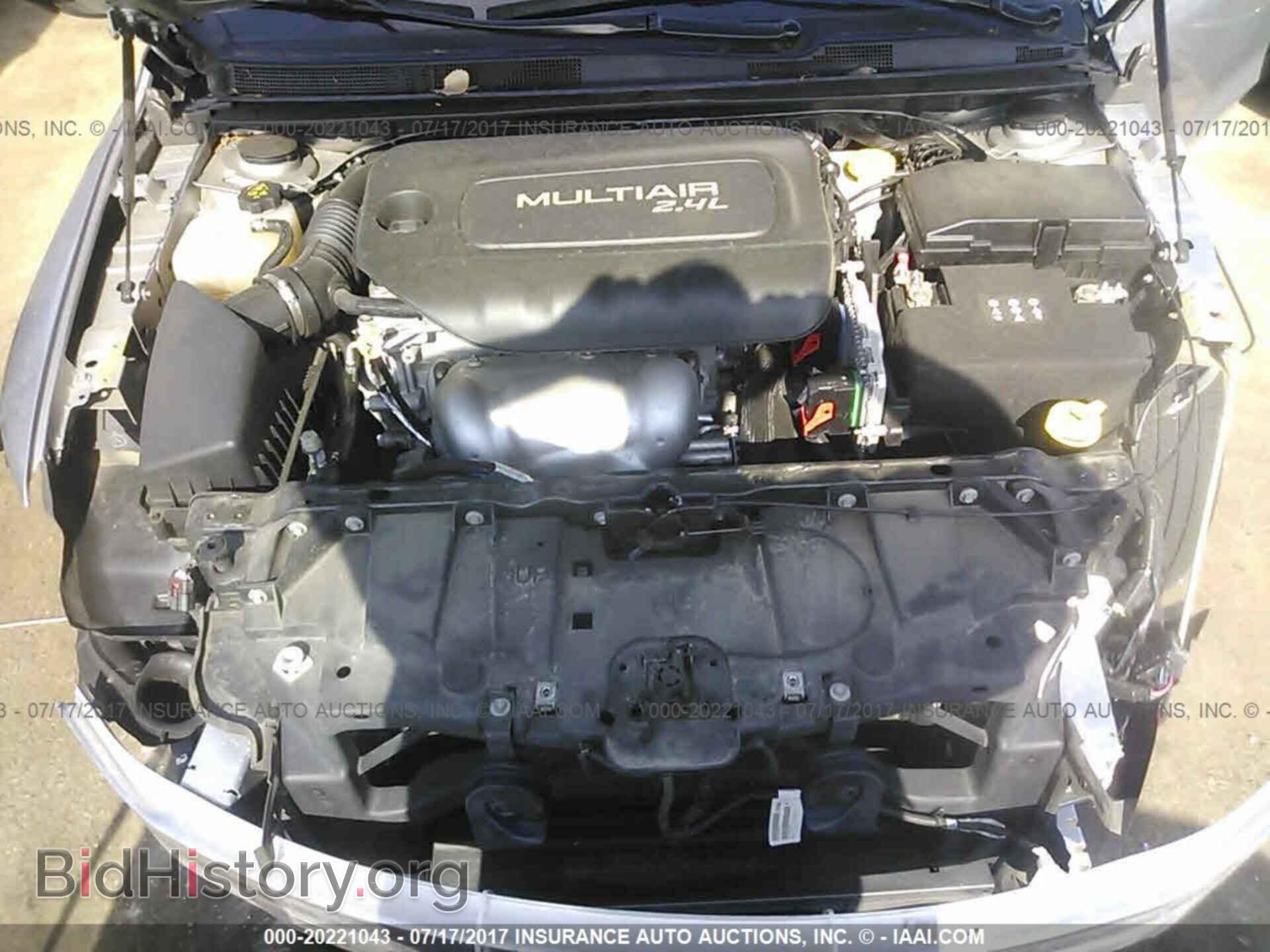 2015 Chrysler 200 - VIN: 1C3CCCAB7FN680467 - Photo 10