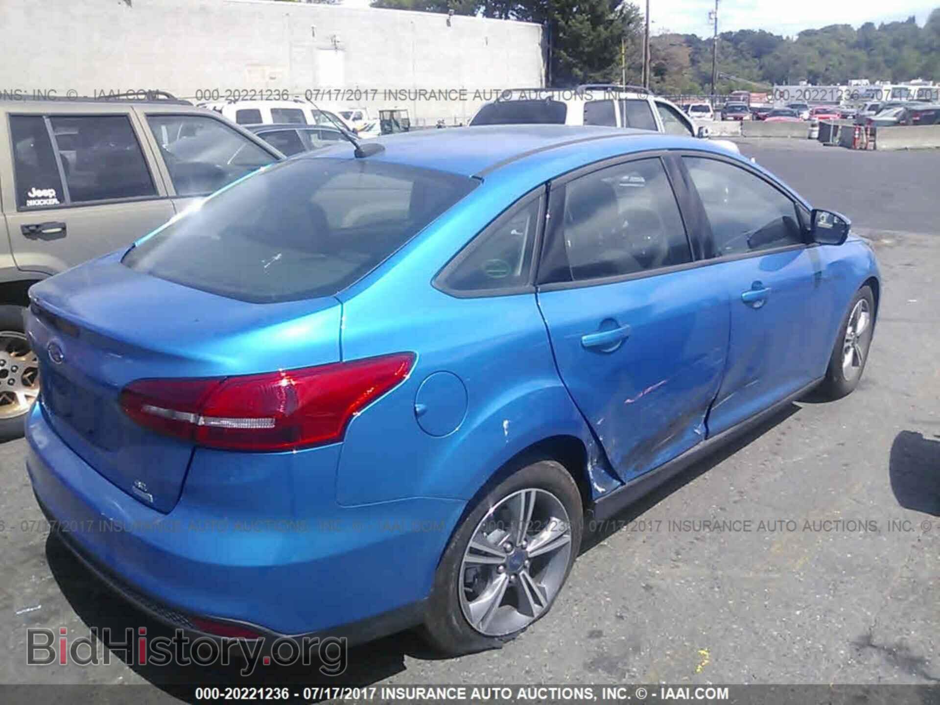 2016 Ford Focus - VIN: 1FADP3FE5GL344620 - Фото 4
