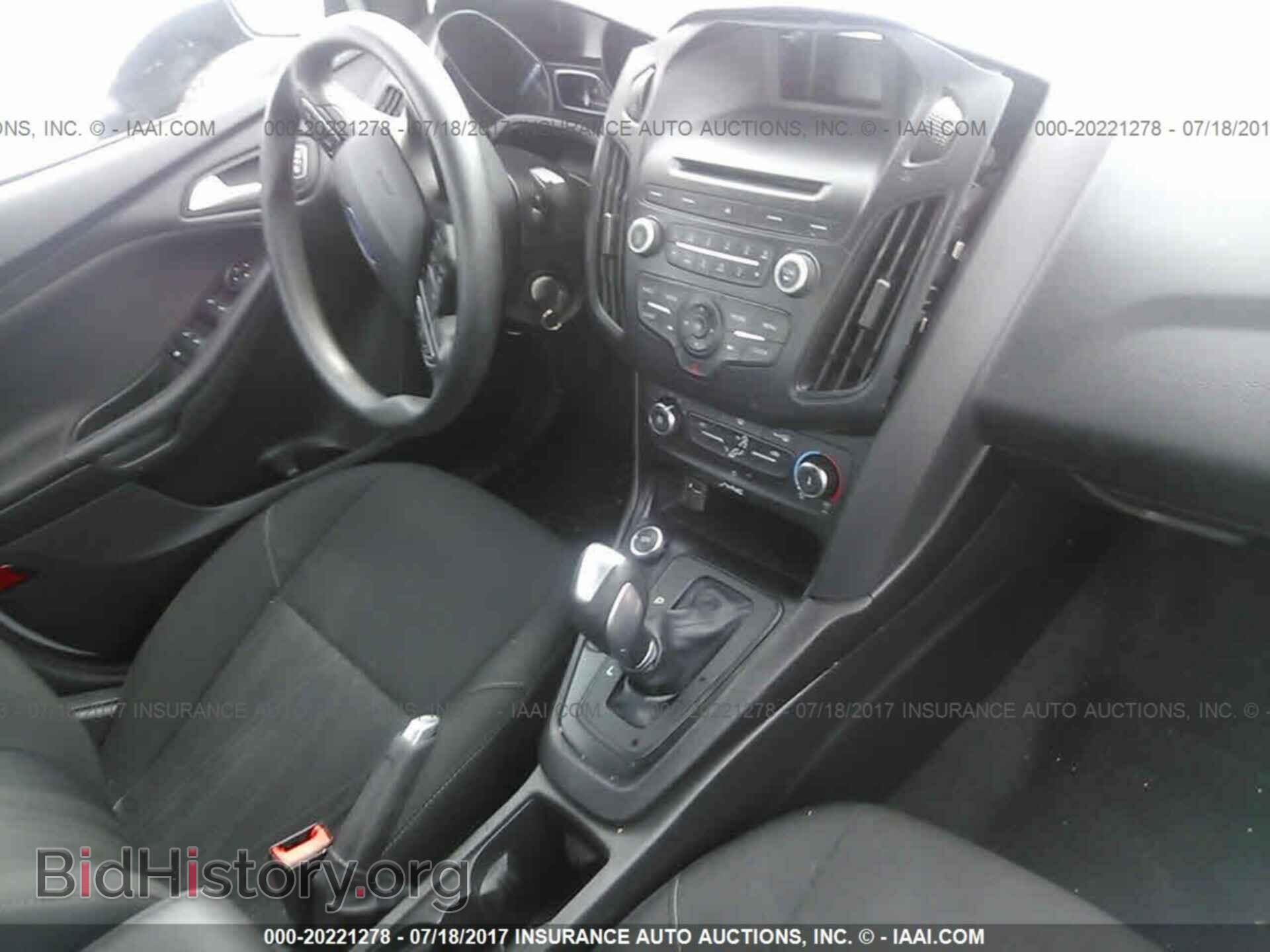 2015 Ford Focus - VIN: 1FADP3F27FL317147 - Photo 5
