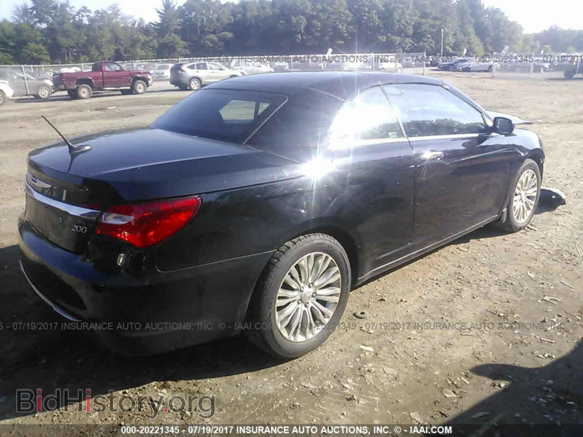 2012 Chrysler 200 - VIN: 1C3BCBFG0CN233680 - Photo 4