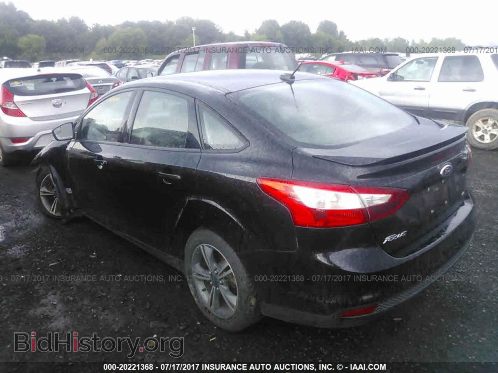 2014 Ford Focus - VIN: 1FADP3F25EL274359 - Photo 3