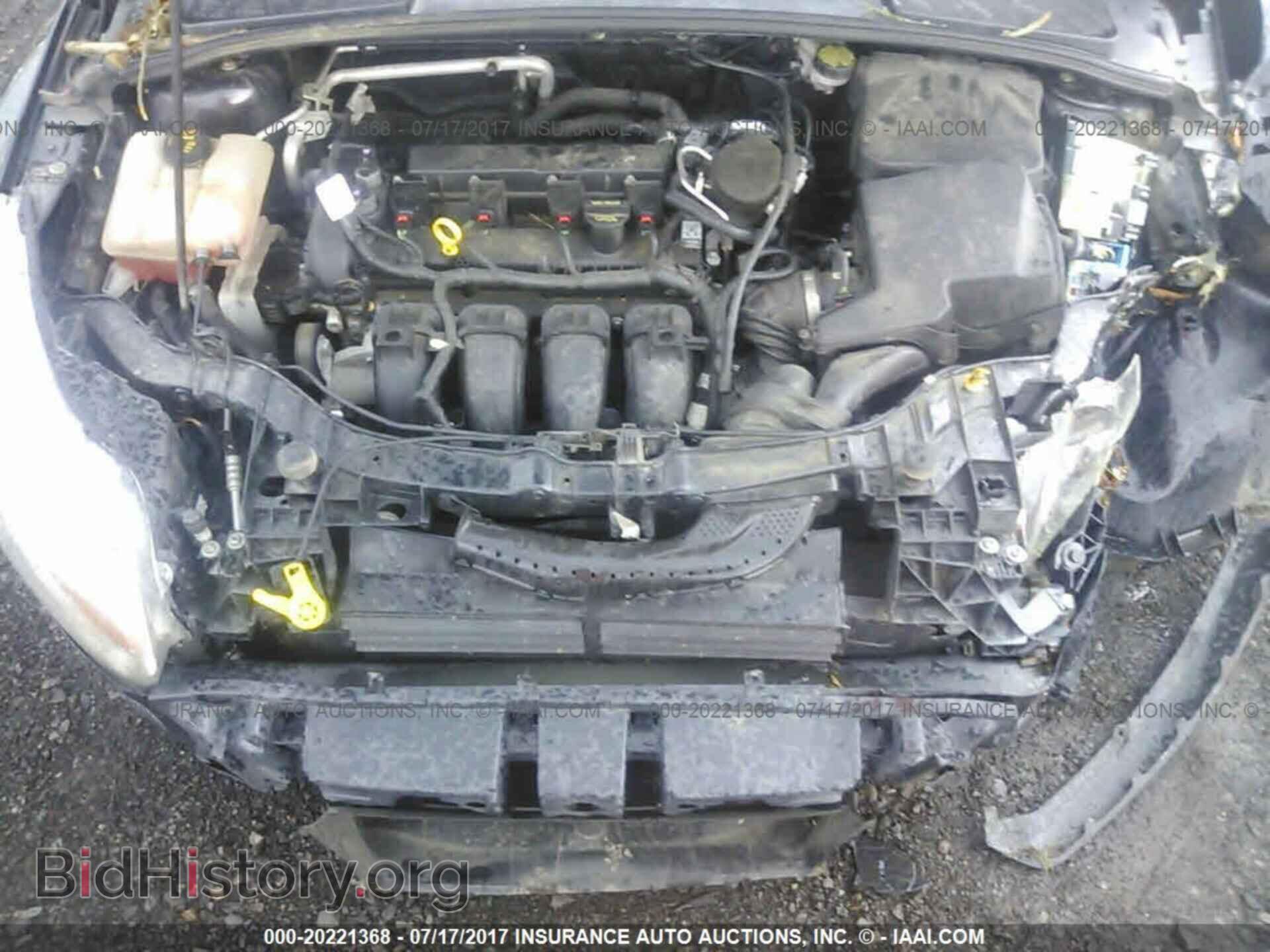 2014 Ford Focus - VIN: 1FADP3F25EL274359 - Photo 10