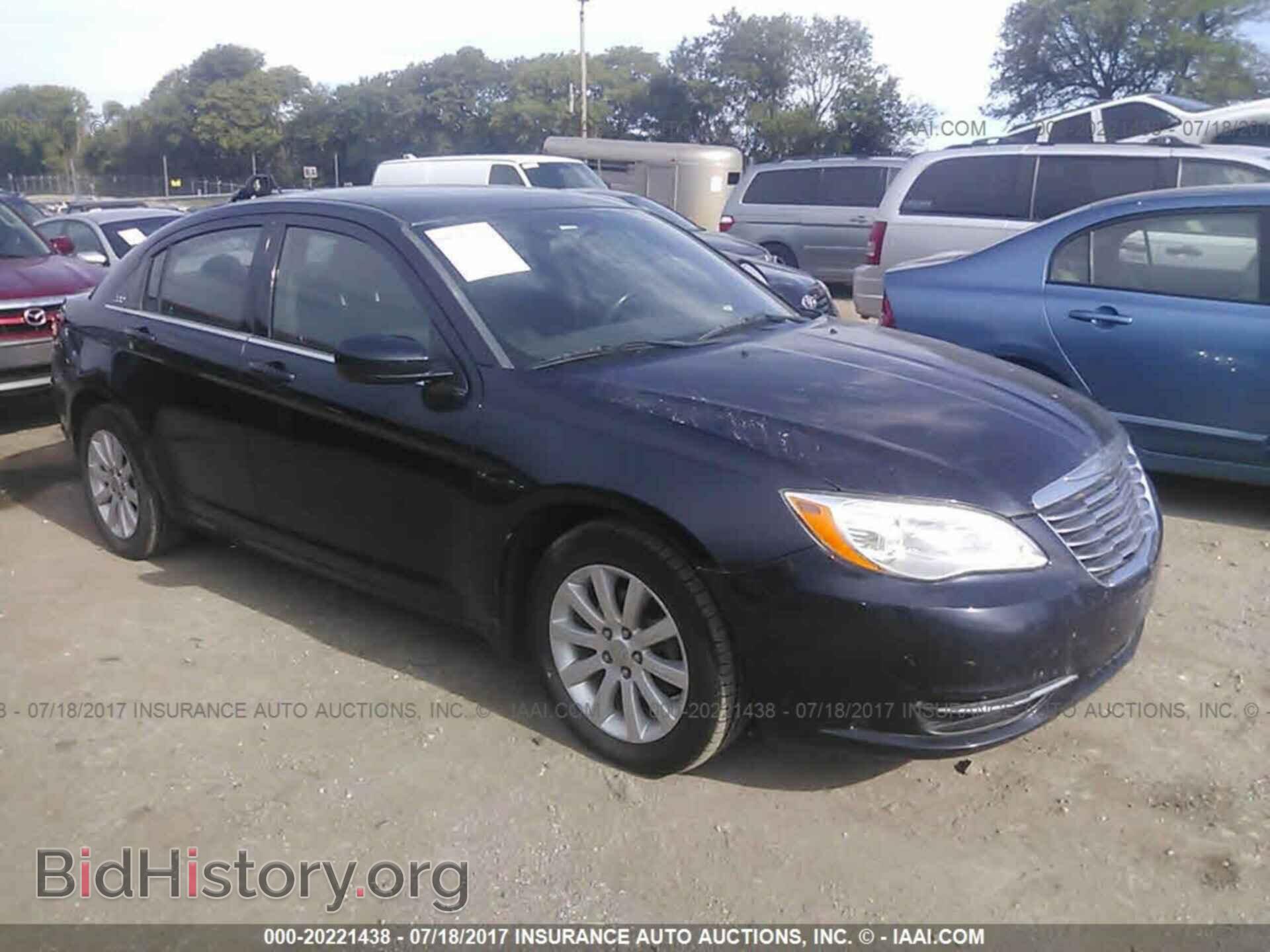 Photo 1C3BC1FB2BN595295 - Chrysler 200 2011