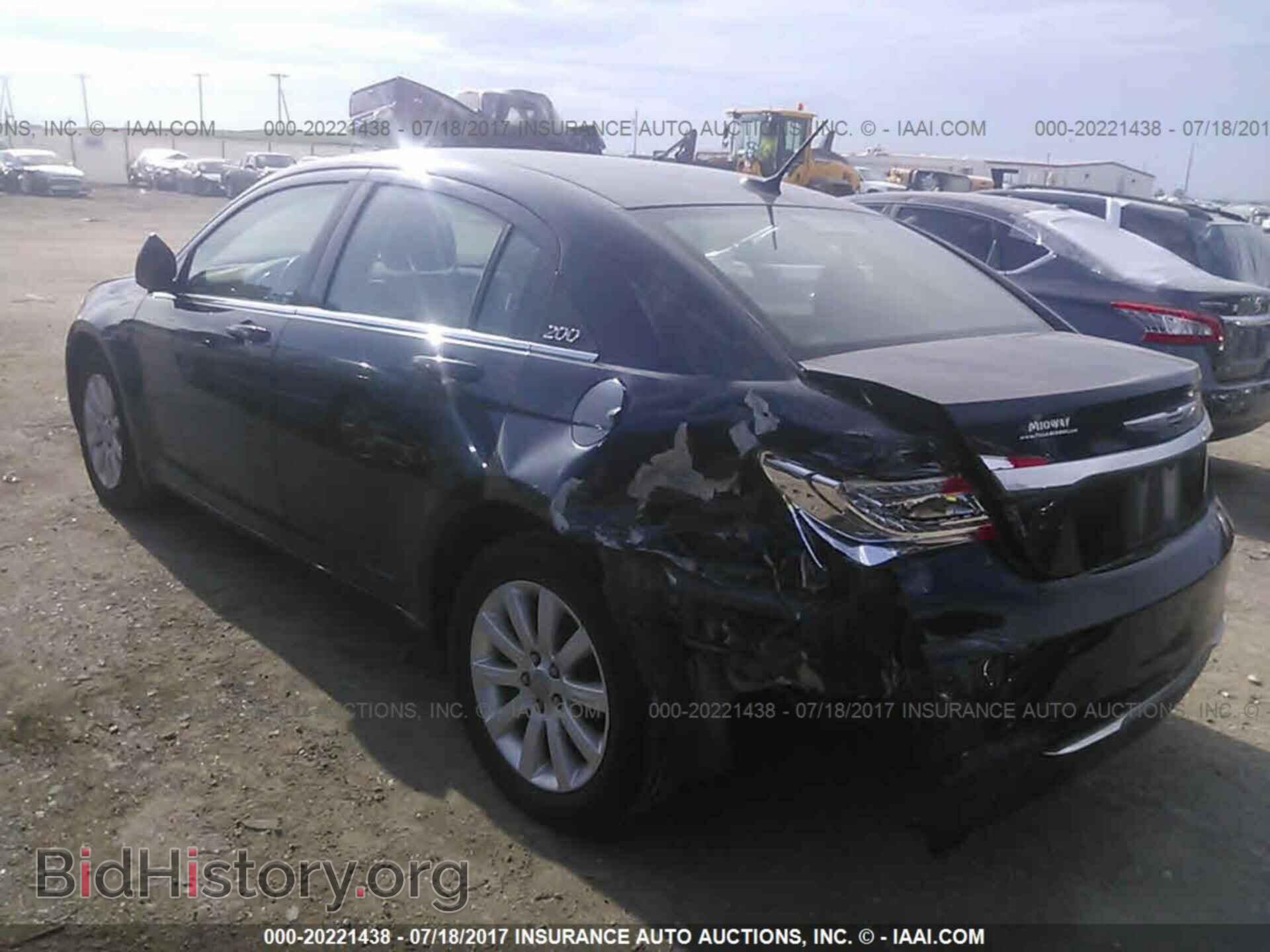 2011 Chrysler 200 - VIN: 1C3BC1FB2BN595295 - Фото 3