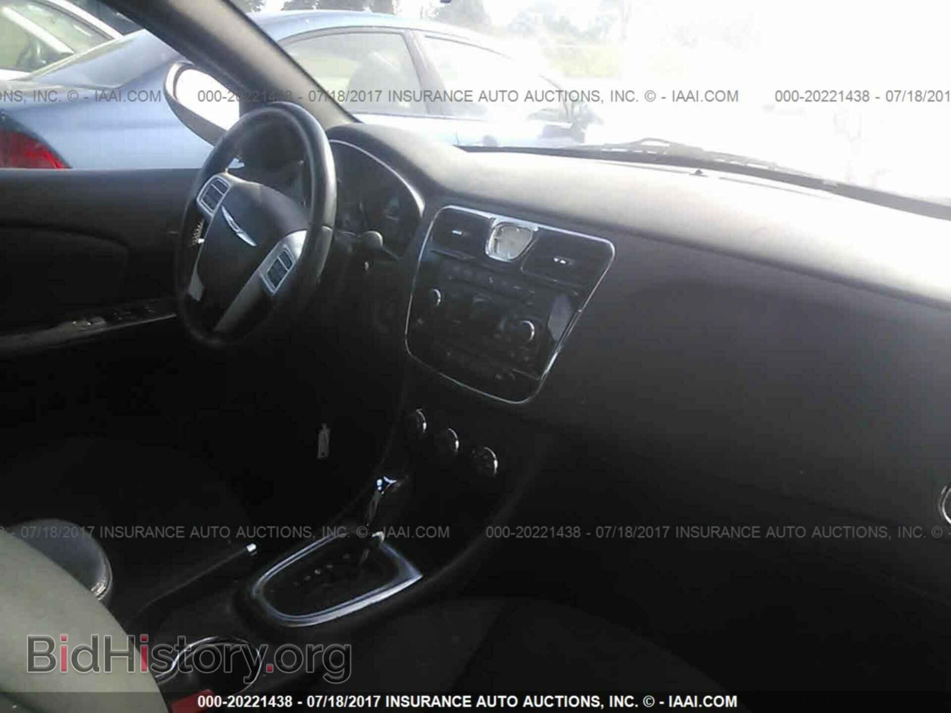 2011 Chrysler 200 - VIN: 1C3BC1FB2BN595295 - Фото 5