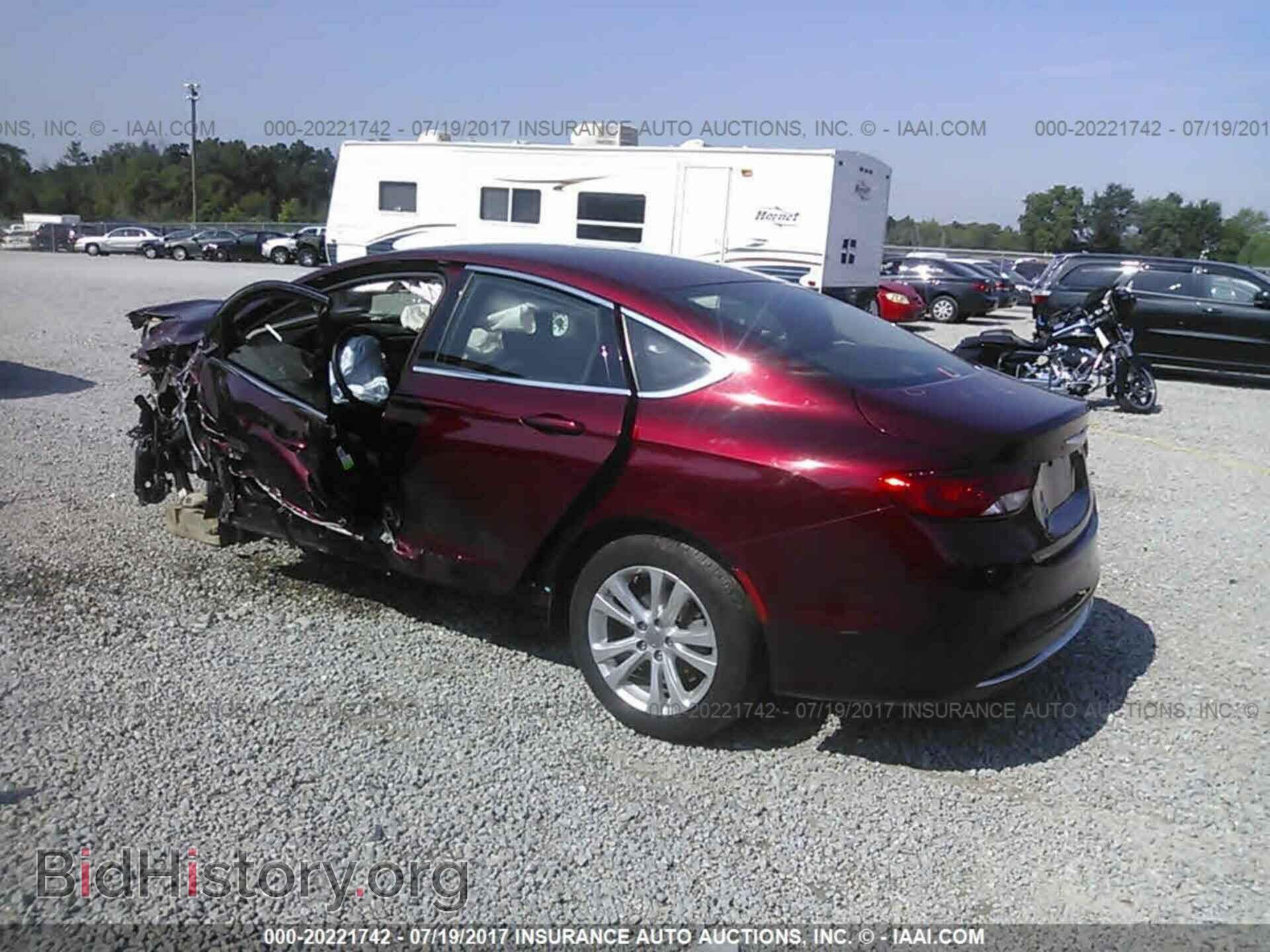 2015 Chrysler 200 - VIN: 1C3CCCAB4FN704451 - Photo 3