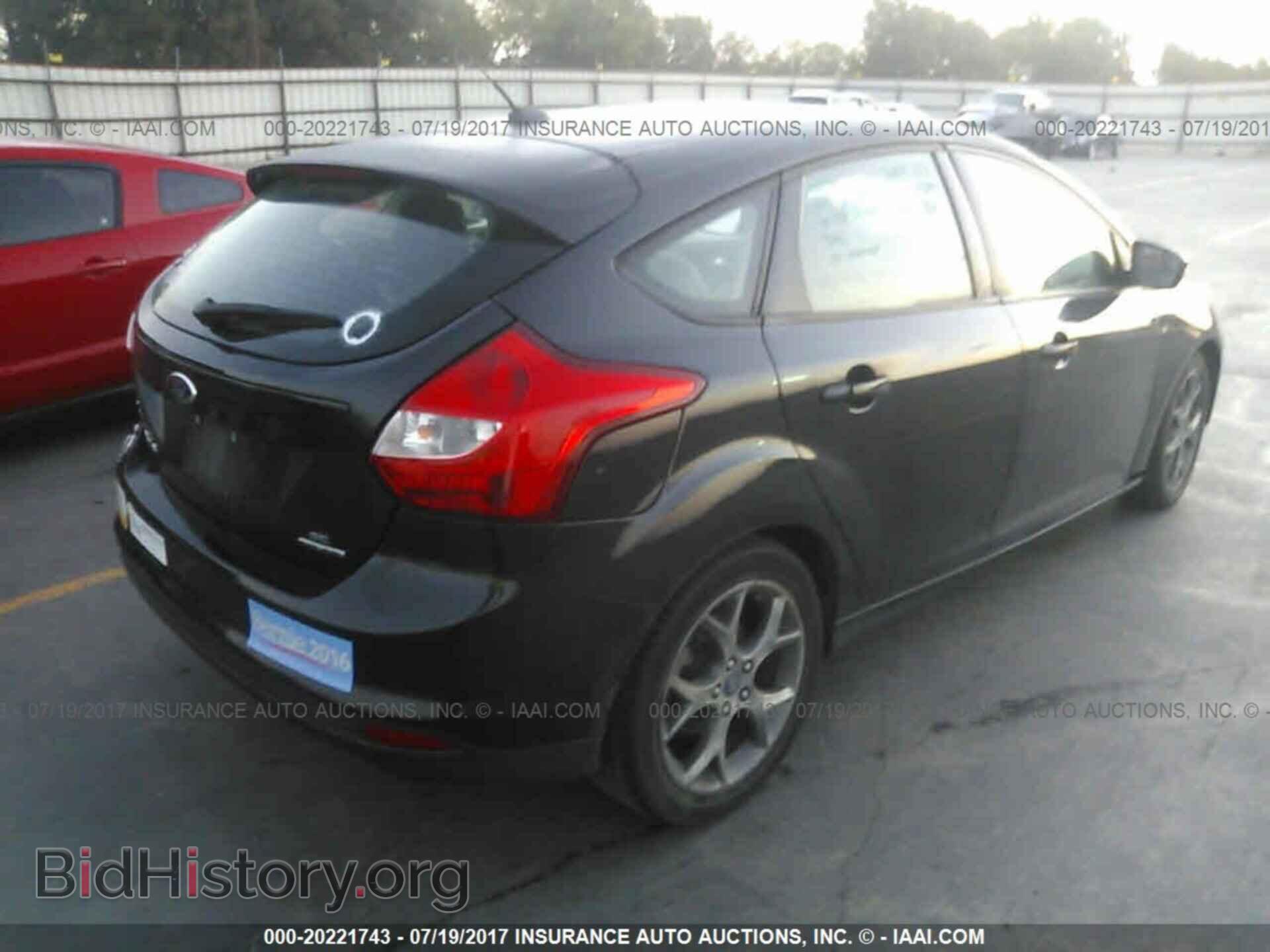 2013 Ford Focus - VIN: 1FADP3K28DL220722 - Photo 4