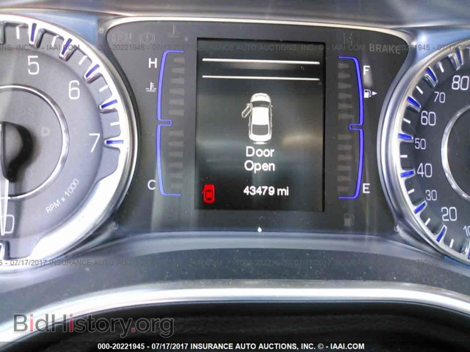 2015 Chrysler 200 - VIN: 1C3CCCAB3FN657719 - Фото 7