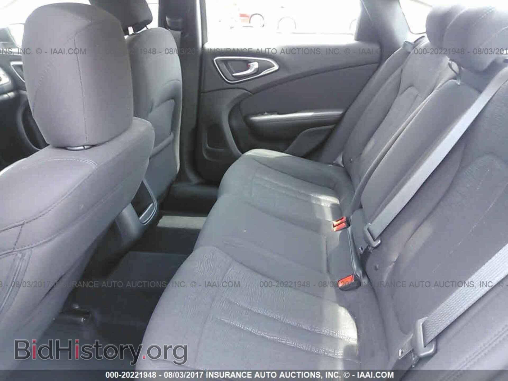 2015 Chrysler 200 - VIN: 1C3CCCAB1FN613797 - Photo 8