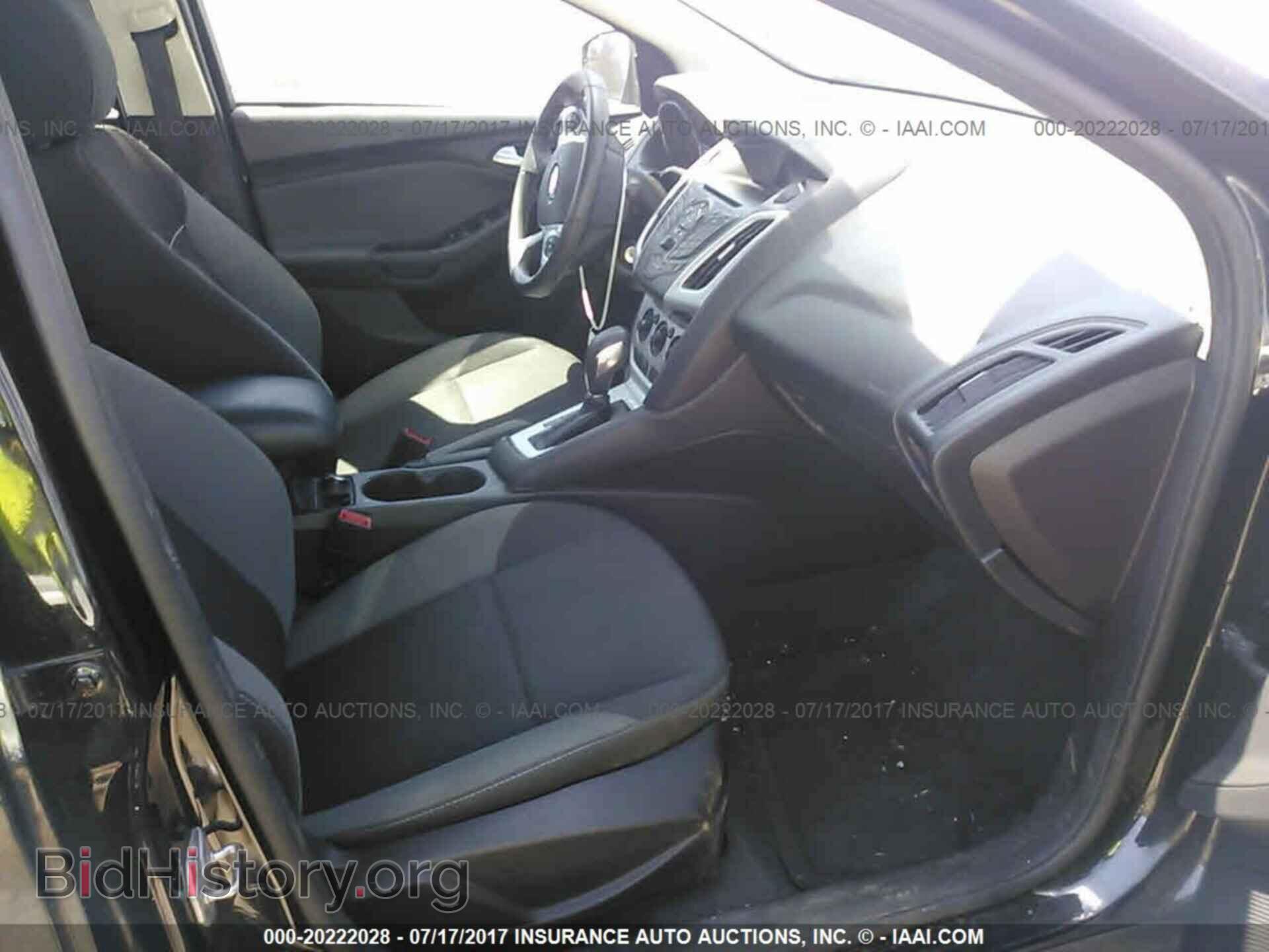 2014 Ford Focus - VIN: 1FADP3F28EL124200 - Photo 5