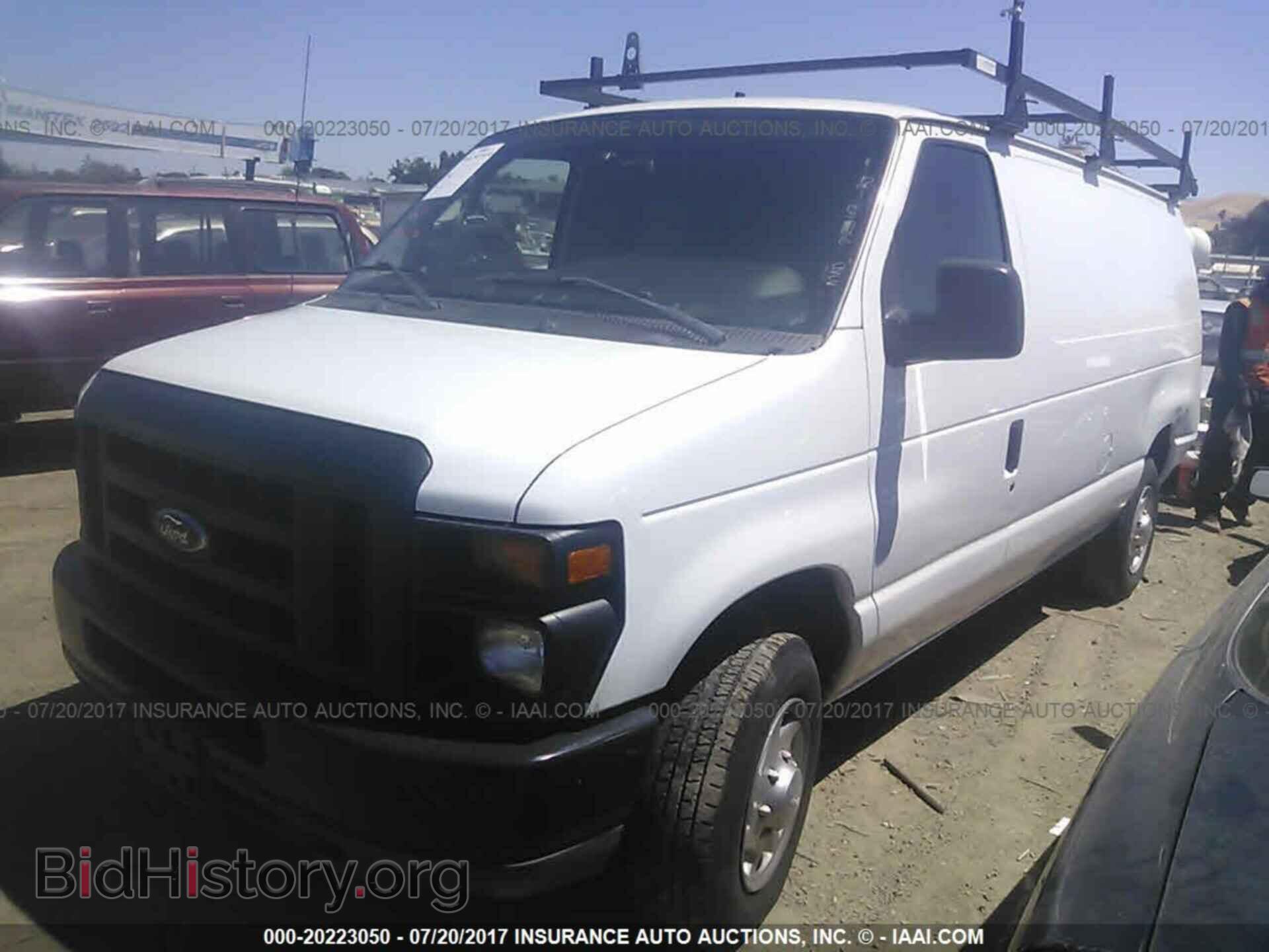 2011 Ford Econoline - VIN: 1FTNE1EW9BDA11178 - Фото 2