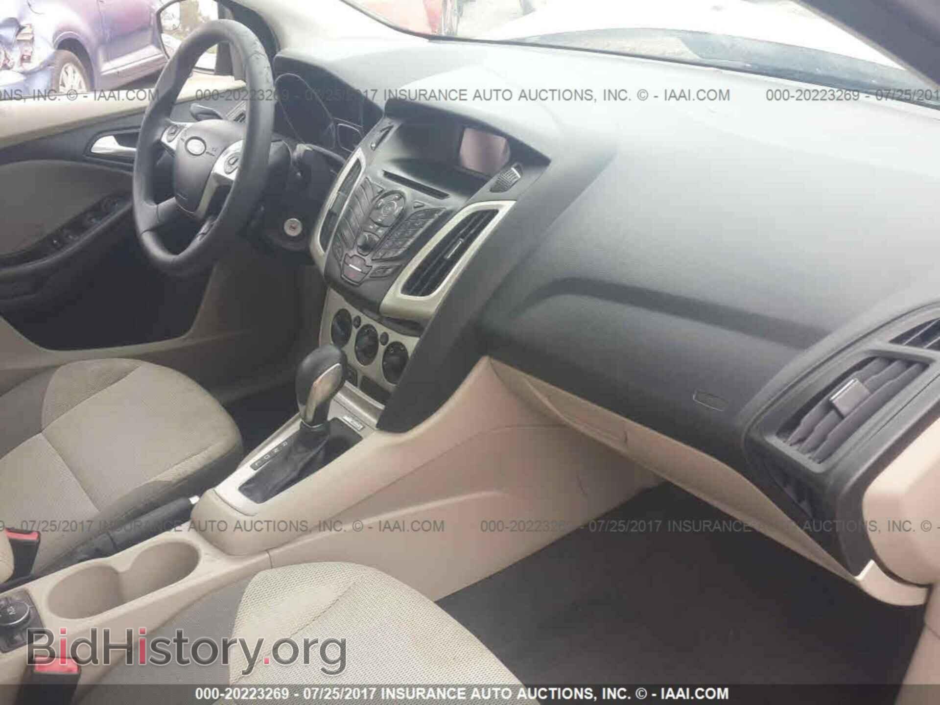 2012 Ford Focus - VIN: 1FAHP3F28CL194388 - Photo 5