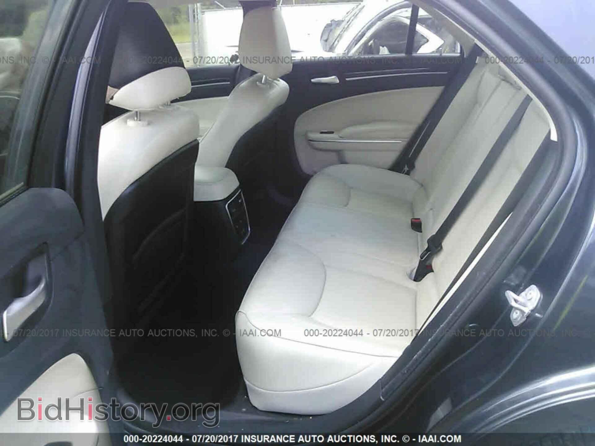 2016 Chrysler 300c - VIN: 2C3CCAEG2GH333794 - Фото 8