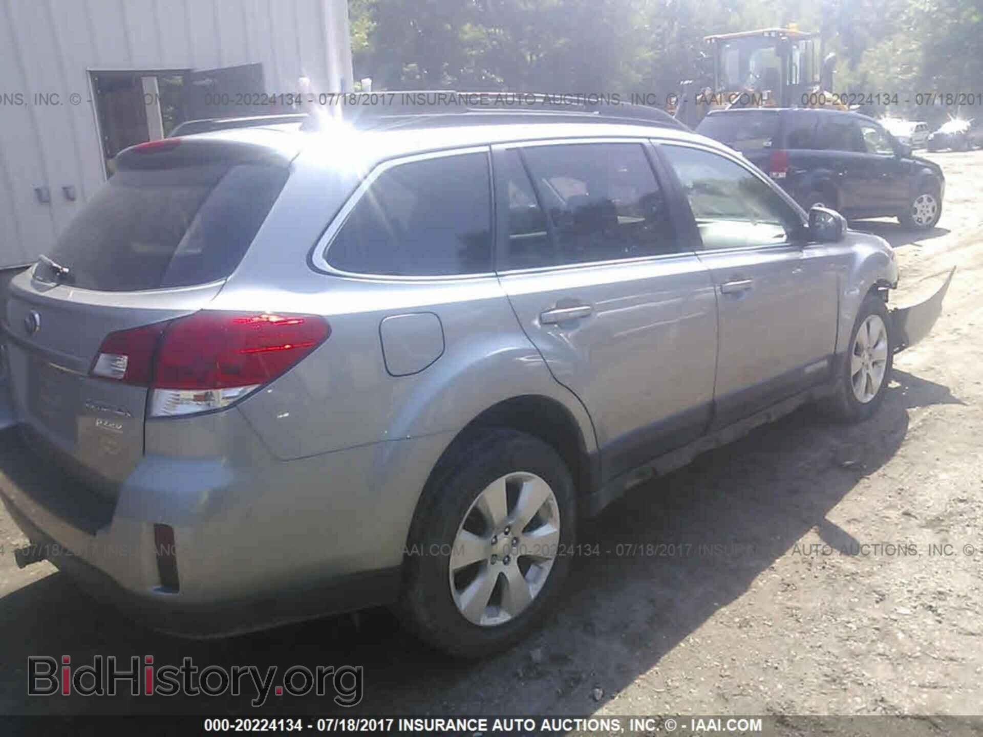2011 Subaru Outback - VIN: 4S4BRBGC5B3380461 - Фото 4