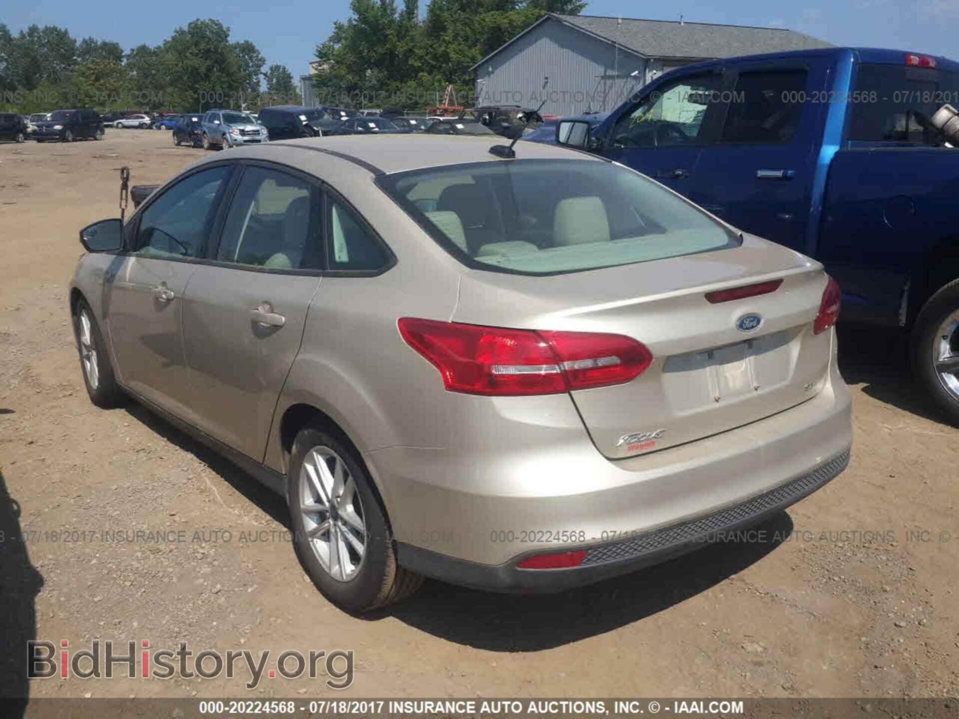 2017 Ford Focus - VIN: 1FADP3F25HL222413 - Photo 3