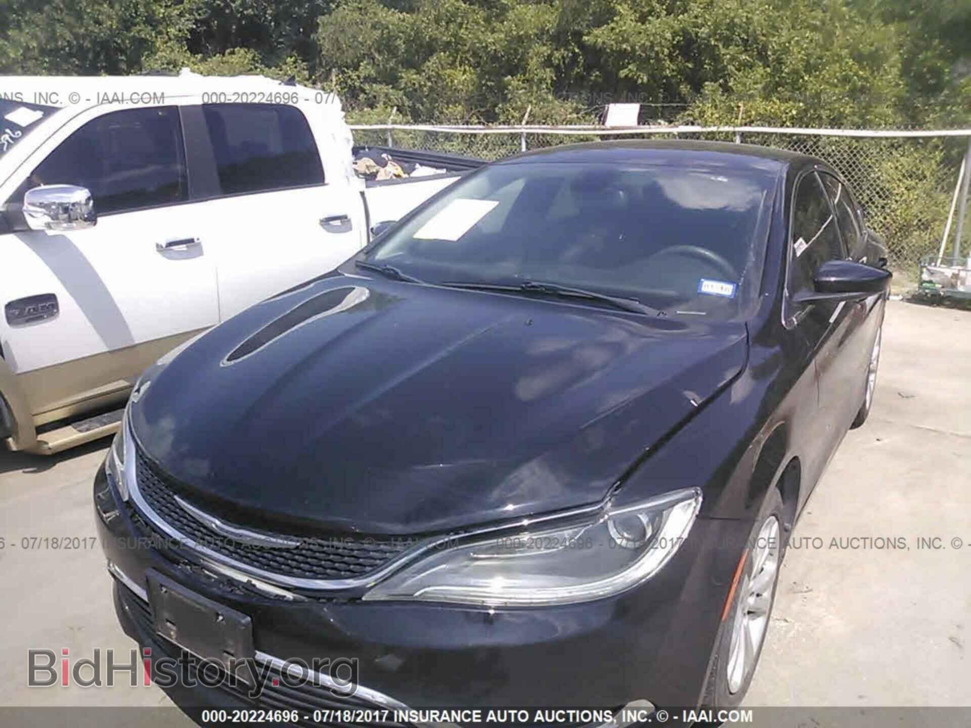 2015 Chrysler 200 - VIN: 1C3CCCAB3FN566787 - Photo 2