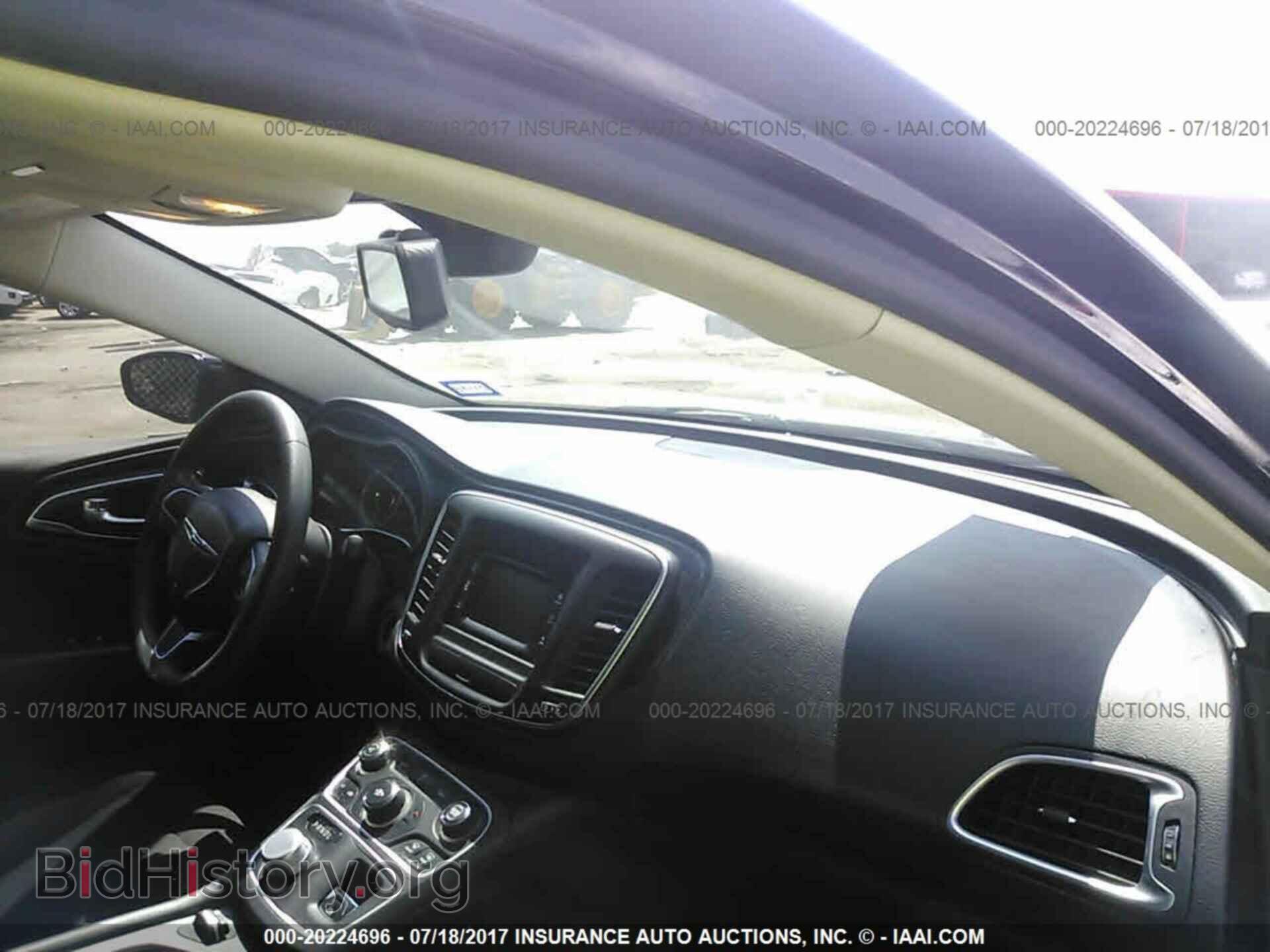 2015 Chrysler 200 - VIN: 1C3CCCAB3FN566787 - Photo 5