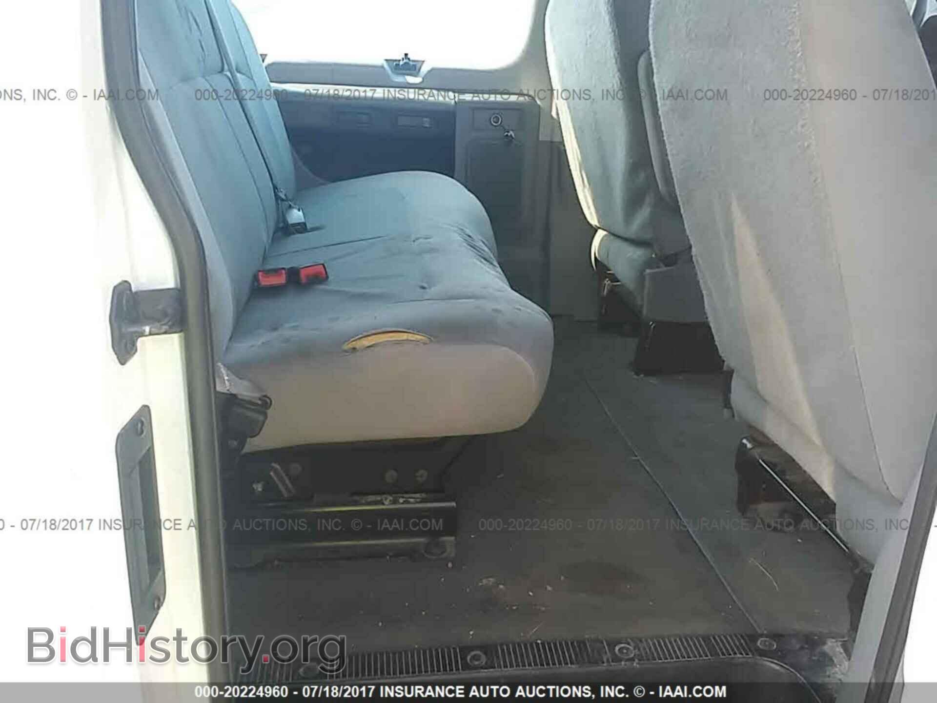 2011 Ford Econoline - VIN: 1FBNE3BL5BDA42745 - Фото 8