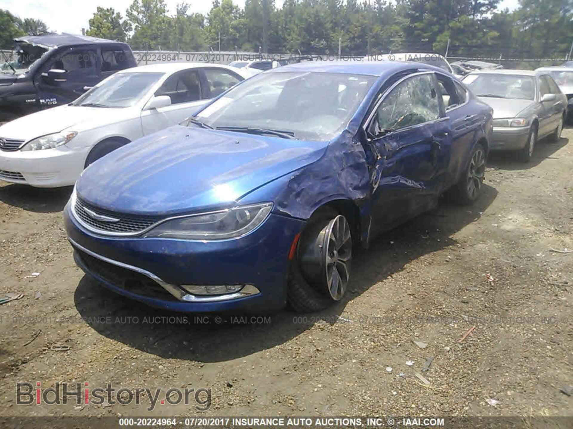 2015 Chrysler 200 - VIN: 1C3CCCCGXFN589251 - Фото 2