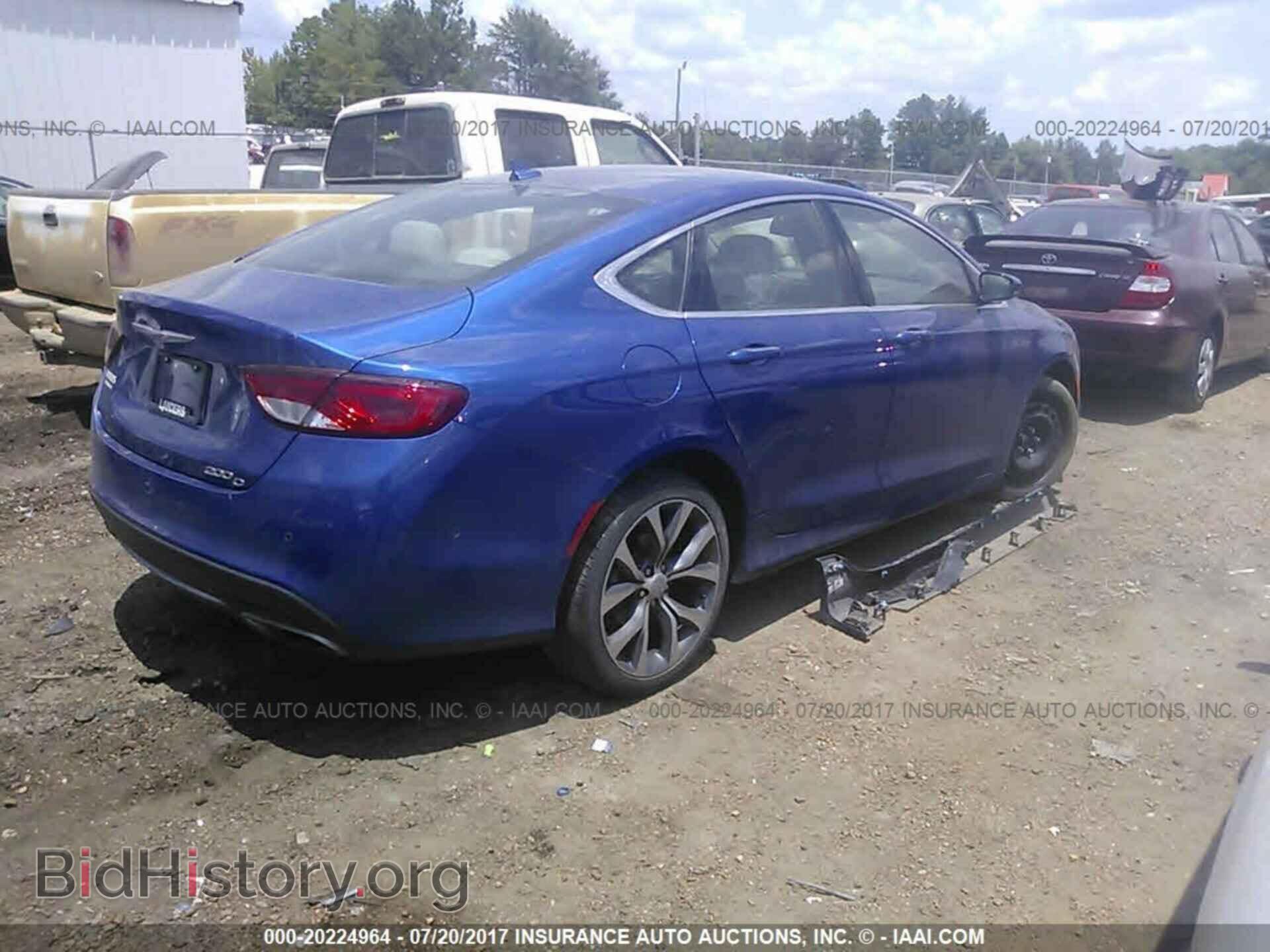2015 Chrysler 200 - VIN: 1C3CCCCGXFN589251 - Фото 4