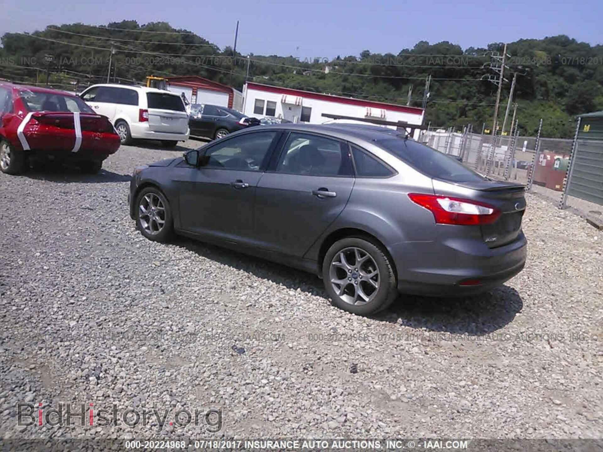 2014 Ford Focus - VIN: 1FADP3F27EL285606 - Фото 3