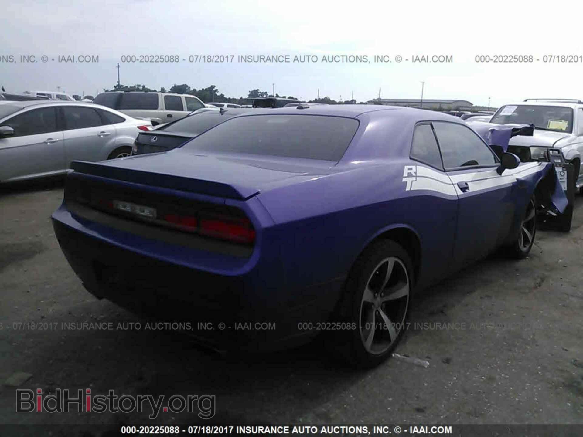 2013 Dodge Challenger - VIN: 2C3CDYBT0DH684190 - Photo 4