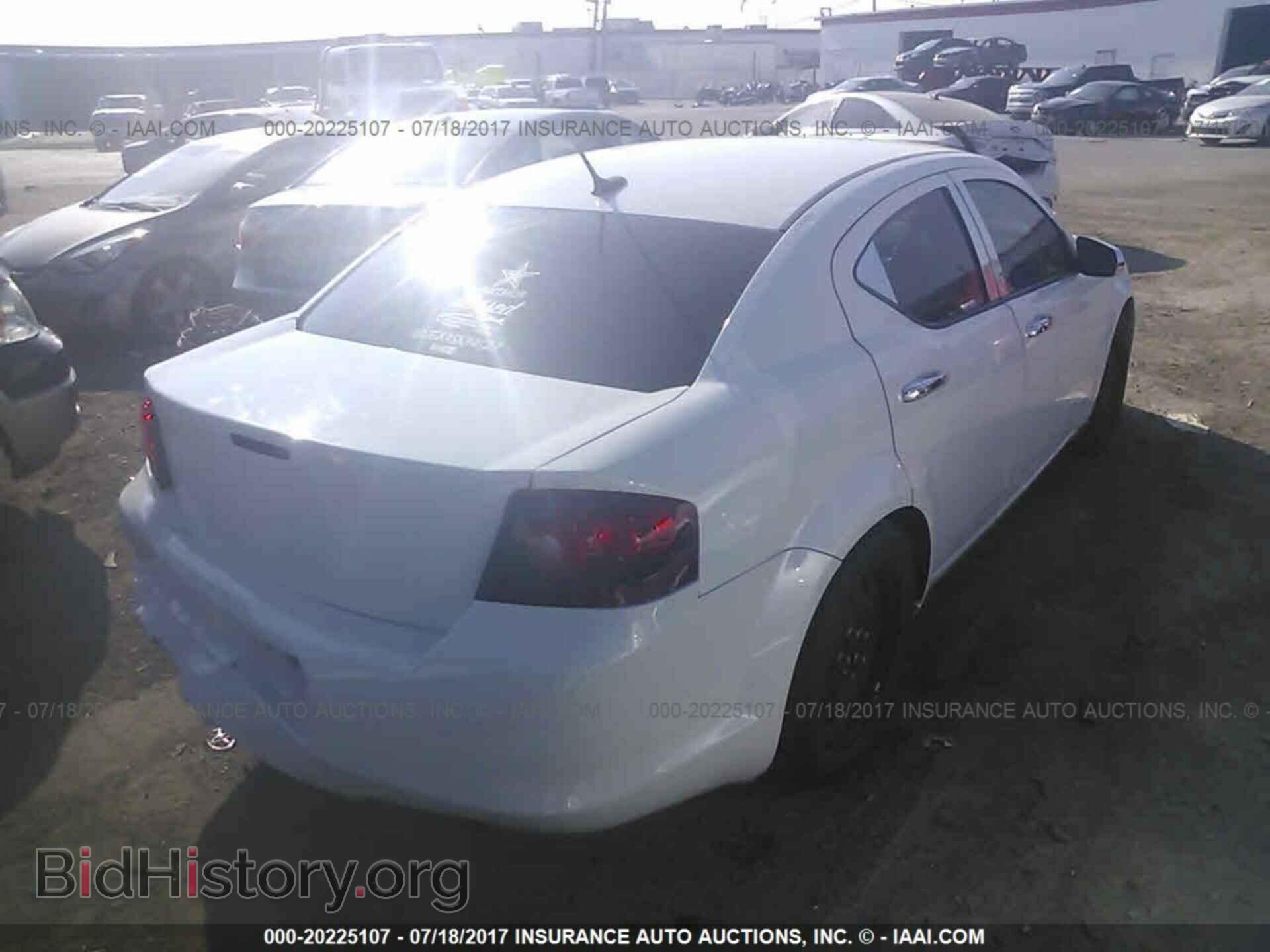 2014 Dodge Avenger - VIN: 1C3CDZAB4EN110215 - Photo 4
