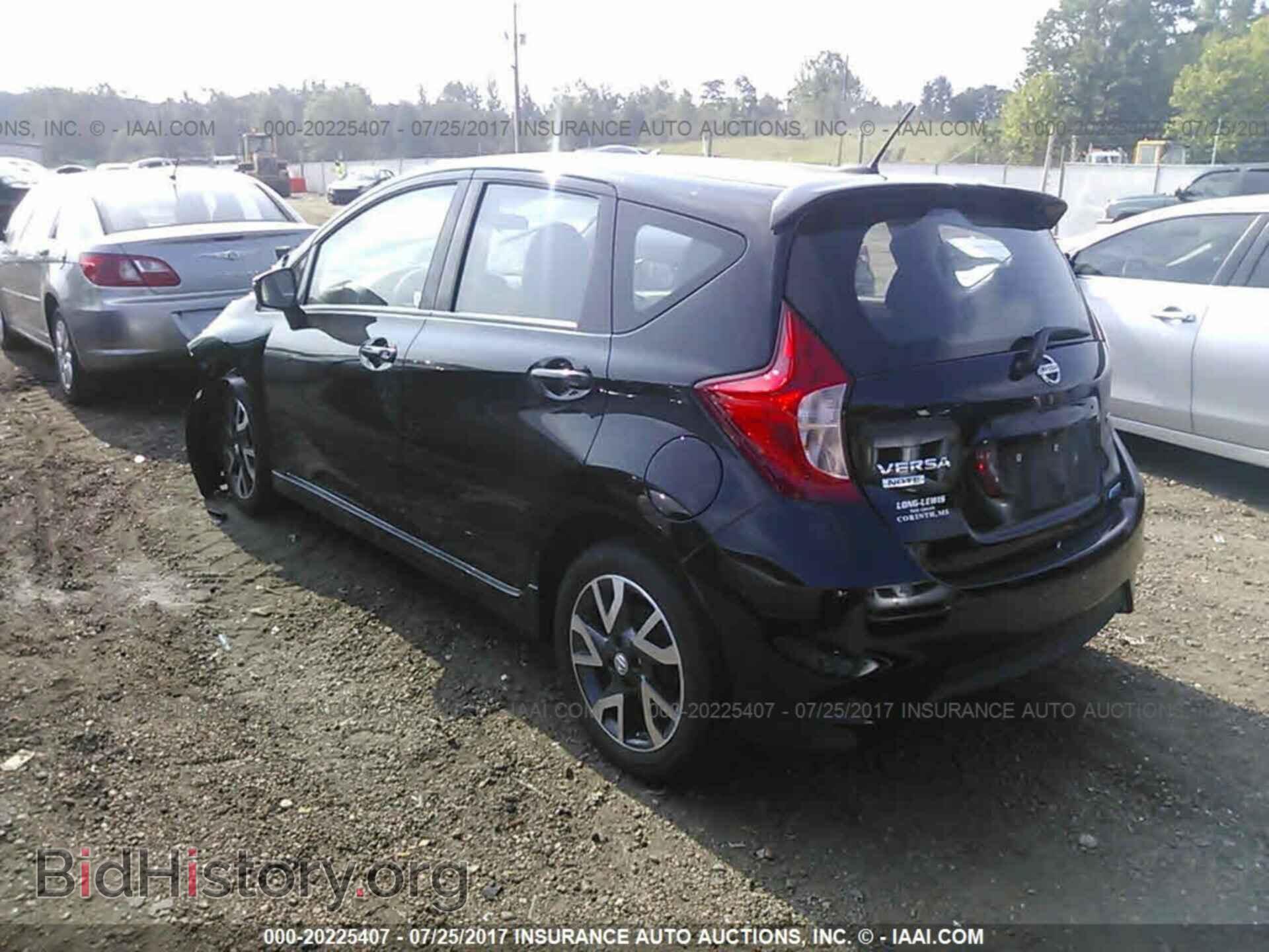 2015 Nissan Versa note - VIN: 3N1CE2CP2FL426161 - Photo 3