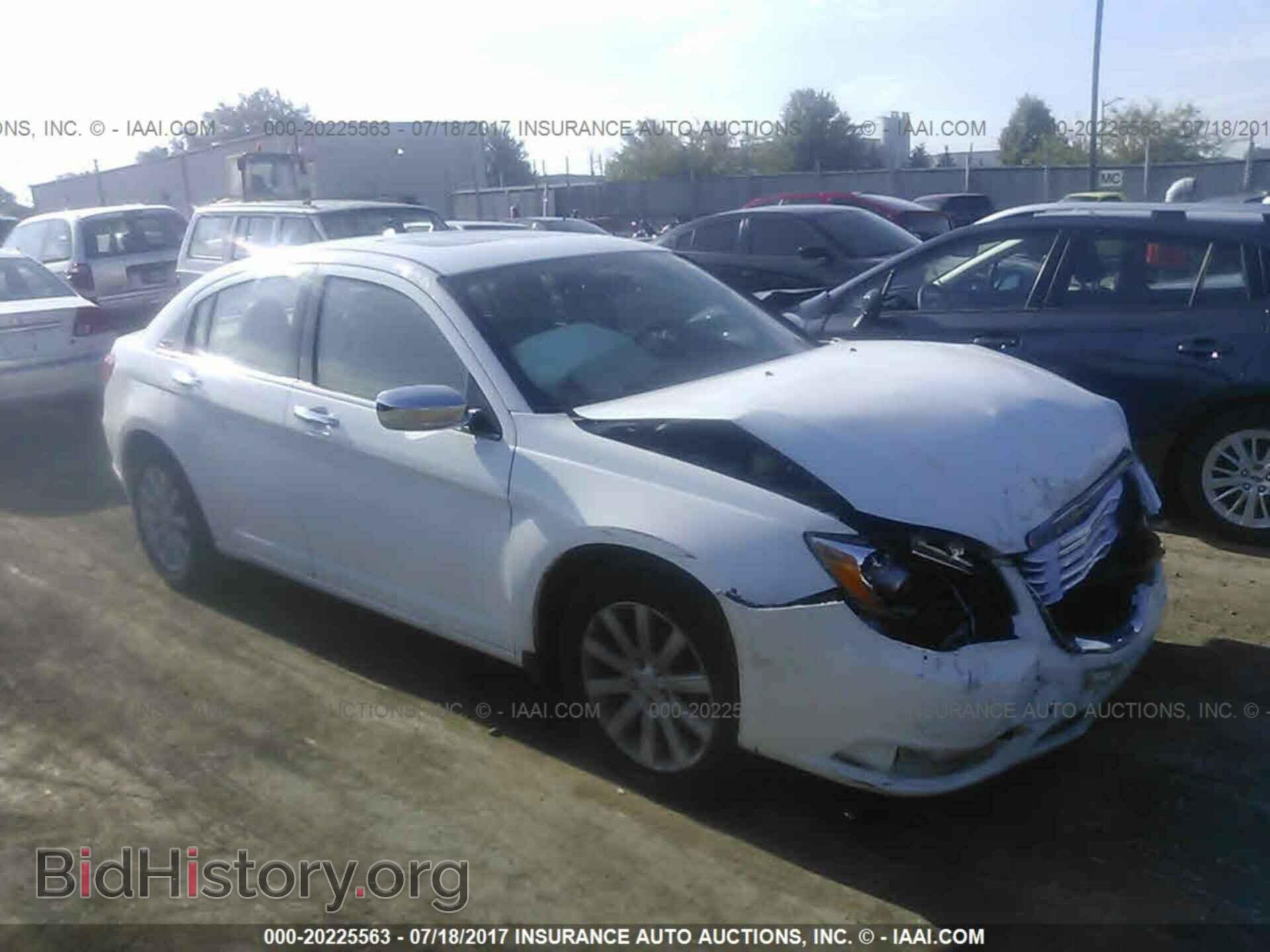 Photo 1C3CCBCG7EN199247 - Chrysler 200 2014