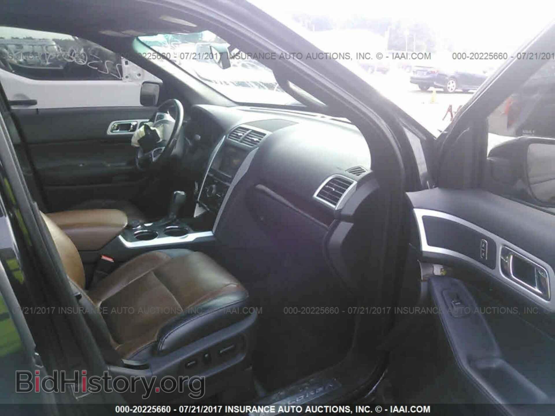 2011 Ford Explorer - VIN: 1FMHK8F81BGA02211 - Фото 5