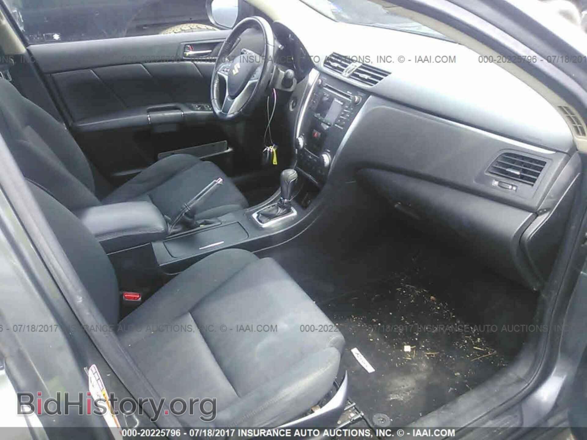 2012 Suzuki Kizashi - VIN: JS2RE9A68C6100371 - Фото 5
