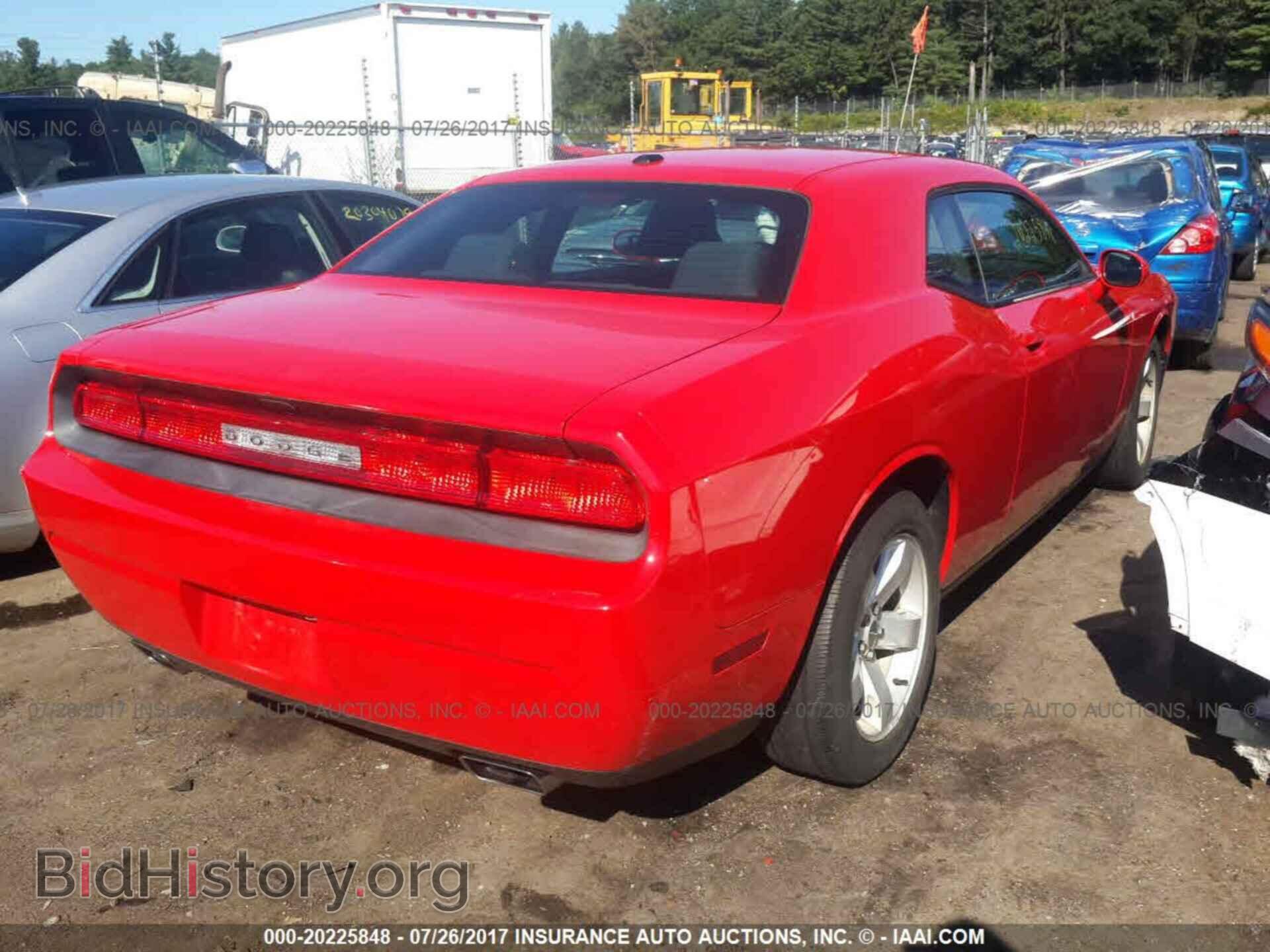 2014 Dodge Challenger - VIN: 2C3CDYAG0EH304514 - Photo 4