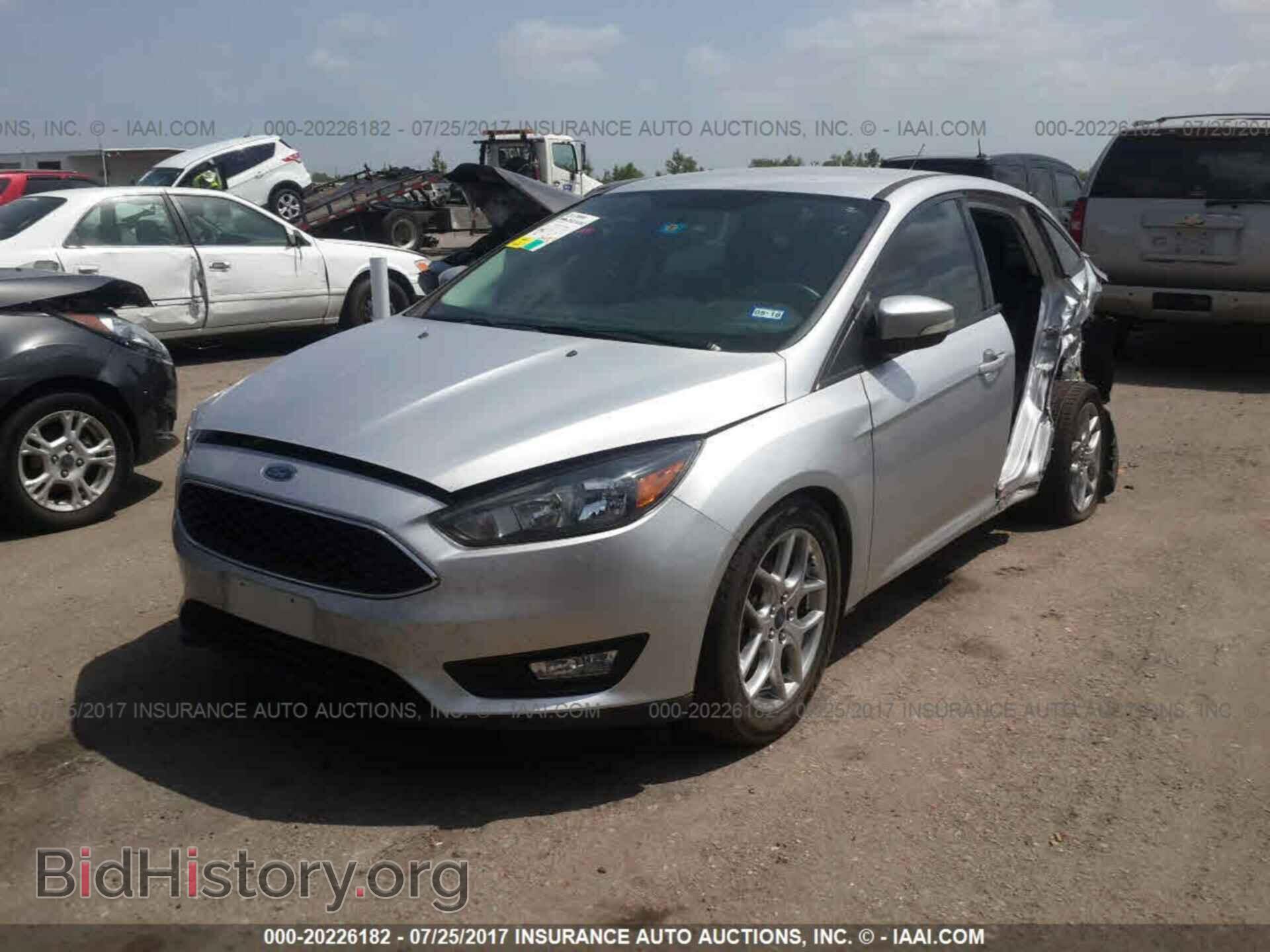 2015 Ford Focus - VIN: 1FADP3F28FL296468 - Фото 2