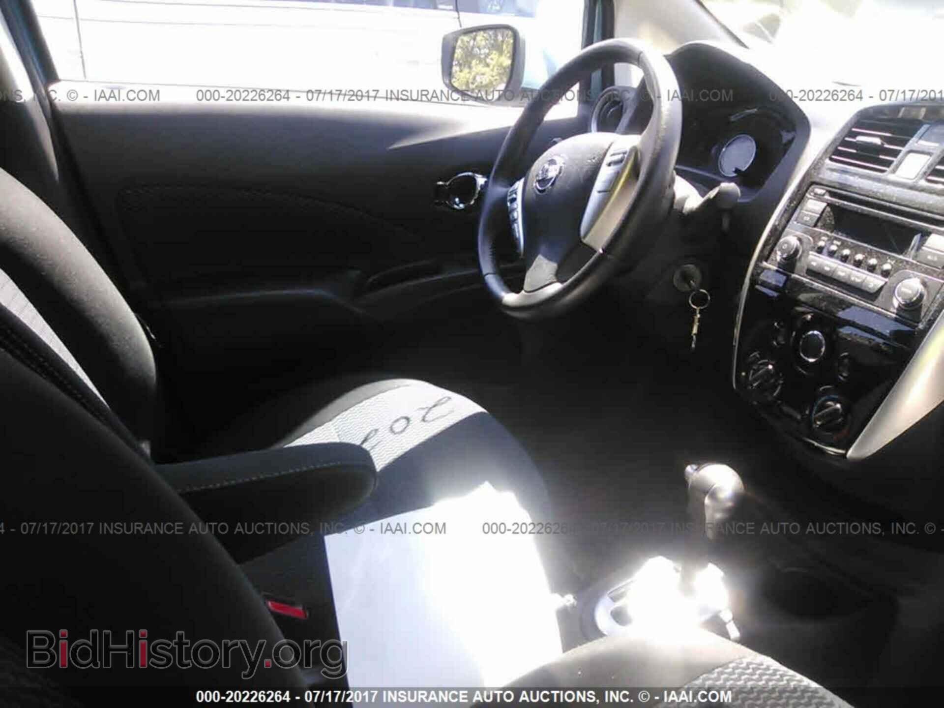 2015 Nissan Versa note - VIN: 3N1CE2CP4FL422208 - Photo 5
