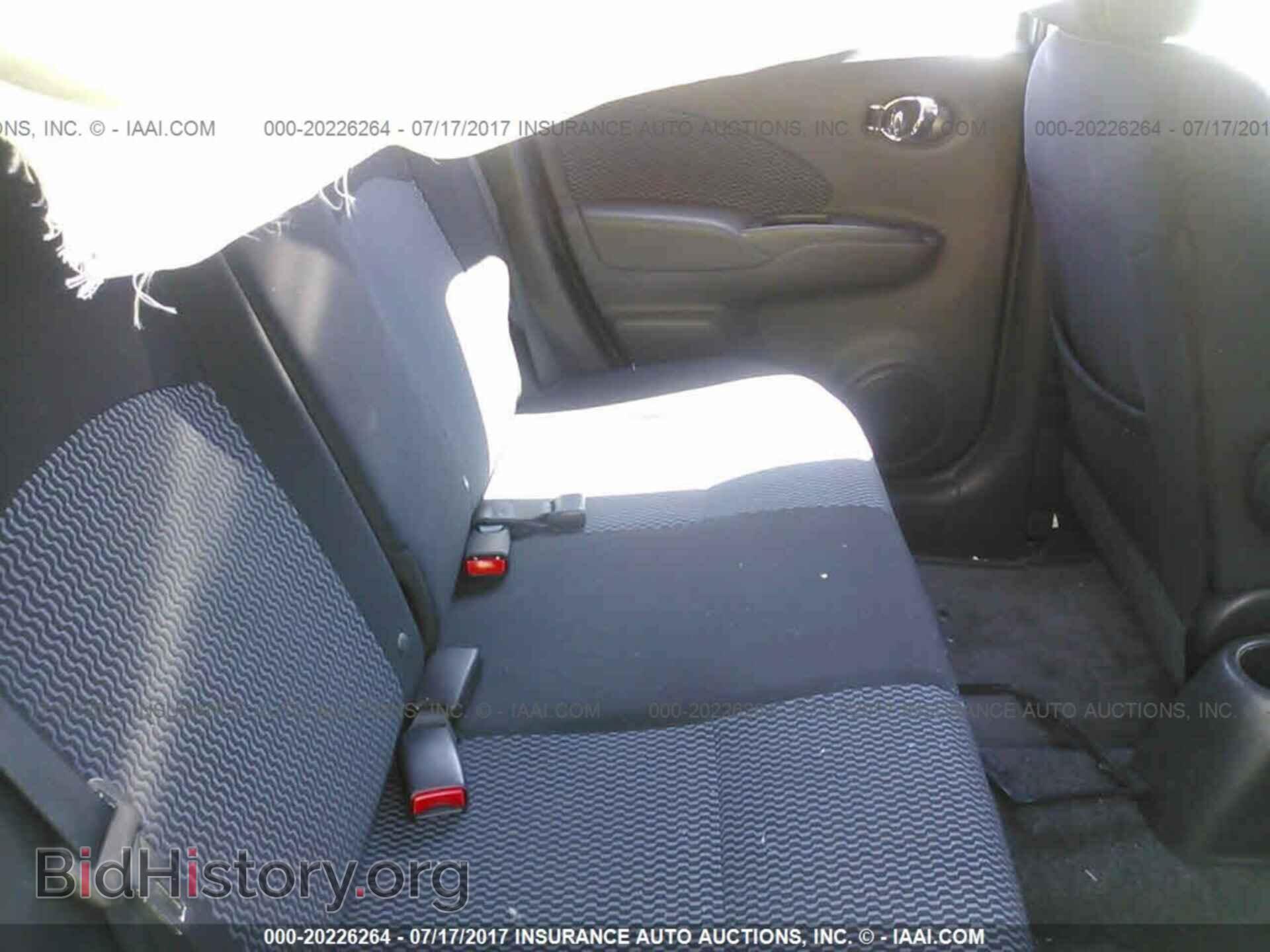 2015 Nissan Versa note - VIN: 3N1CE2CP4FL422208 - Photo 8