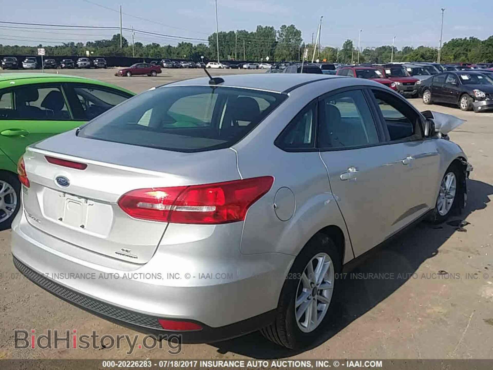 2016 Ford Focus - VIN: 1FADP3F26GL261901 - Фото 4