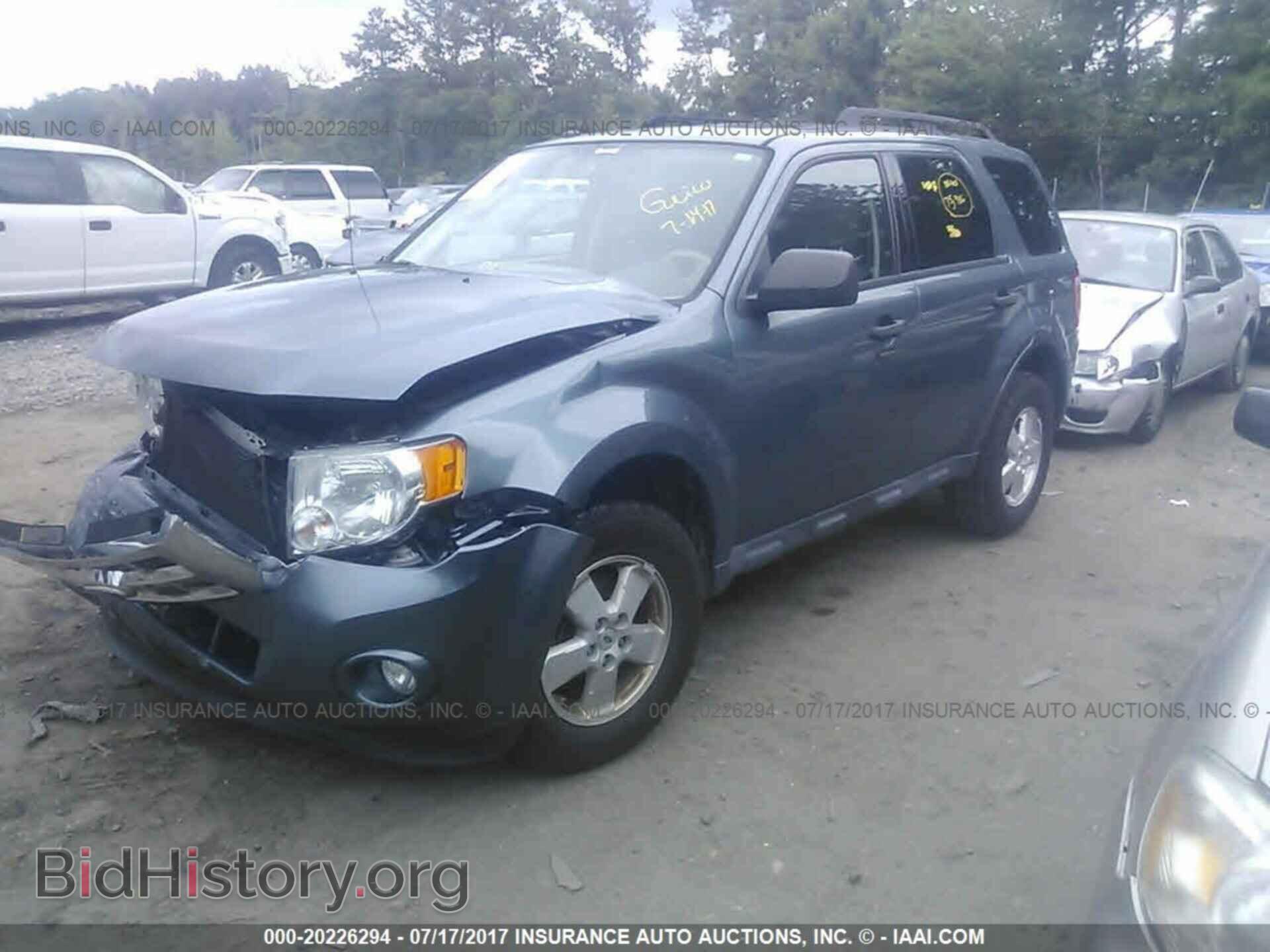 2012 Ford Escape - VIN: 1FMCU0D79CKB49844 - Photo 2