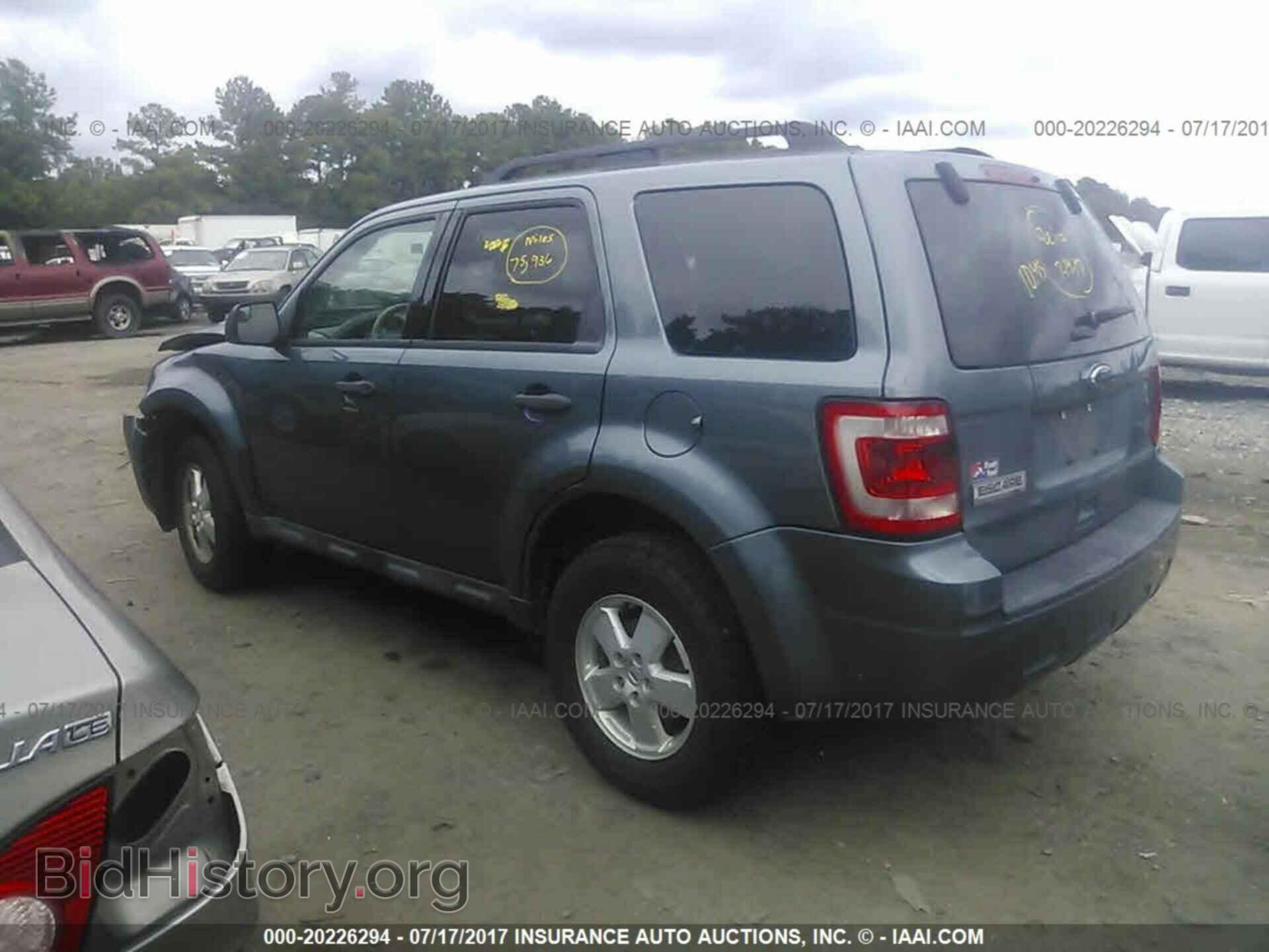 2012 Ford Escape - VIN: 1FMCU0D79CKB49844 - Photo 3