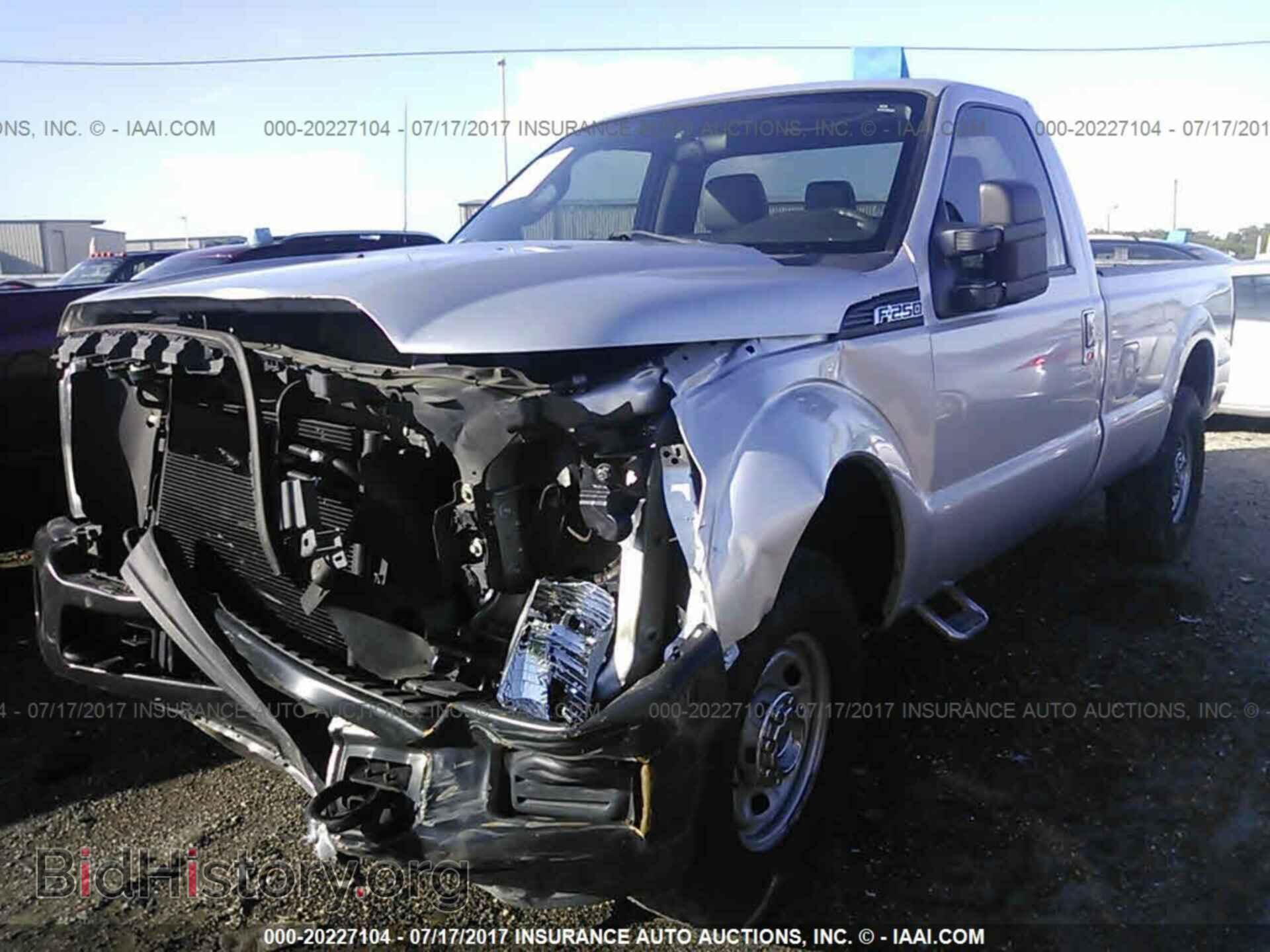 2012 Ford F250 - VIN: 1FTBF2A60CEB72333 - Фото 2