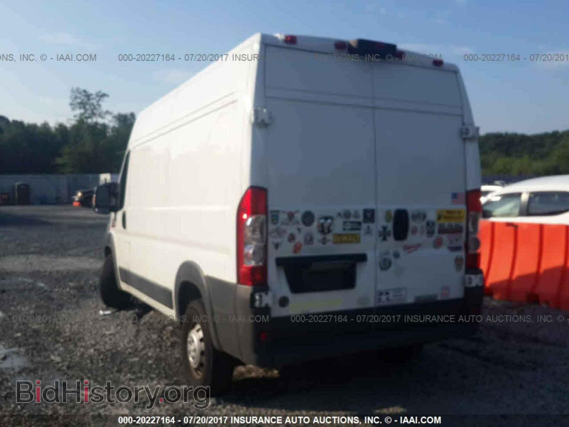 2014 Ram Promaster 1500 - VIN: 3C6TRVBGXEE110327 - Photo 3