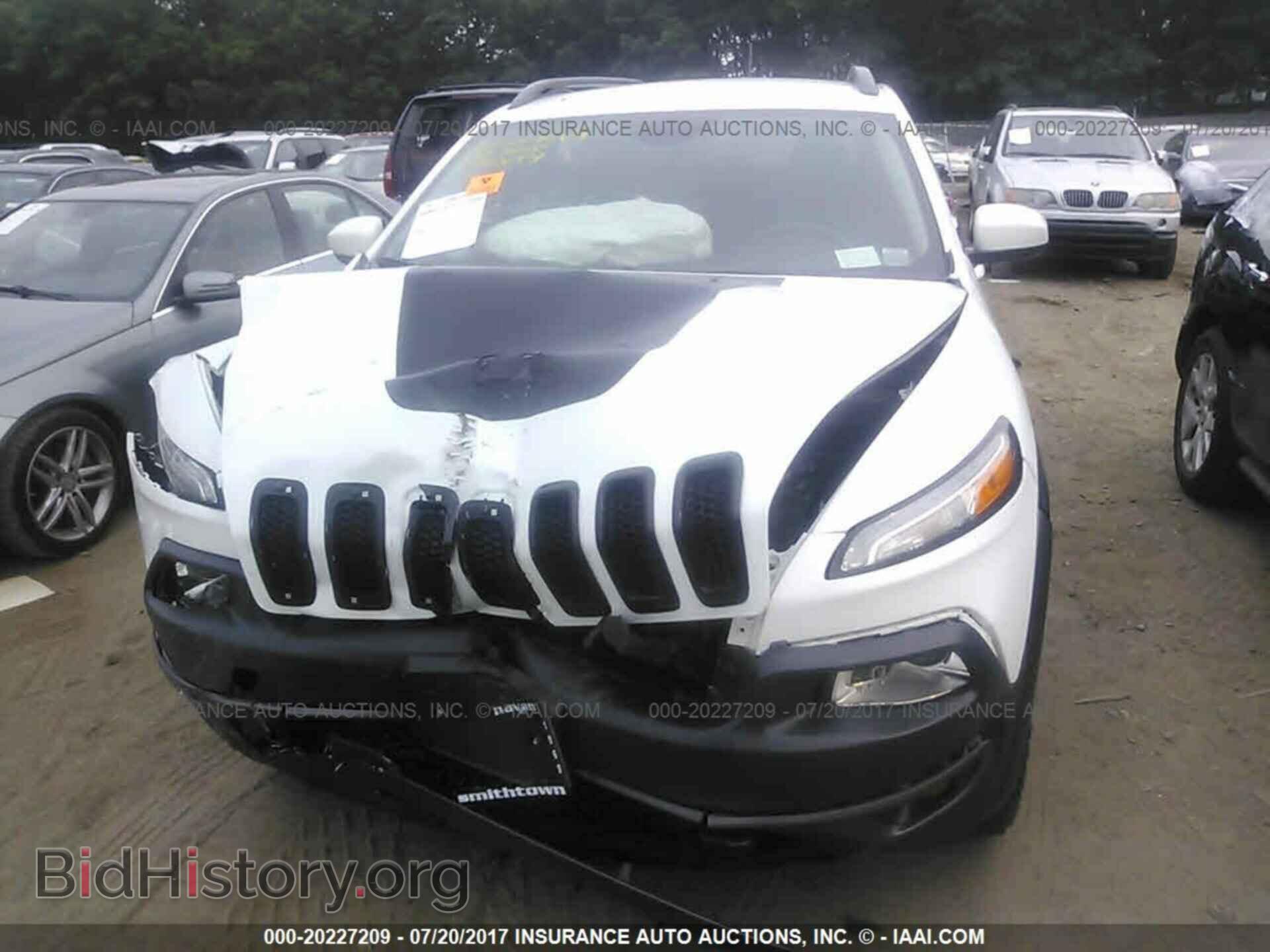 2014 Jeep Cherokee - VIN: 1C4PJMBS8EW210254 - Photo 6
